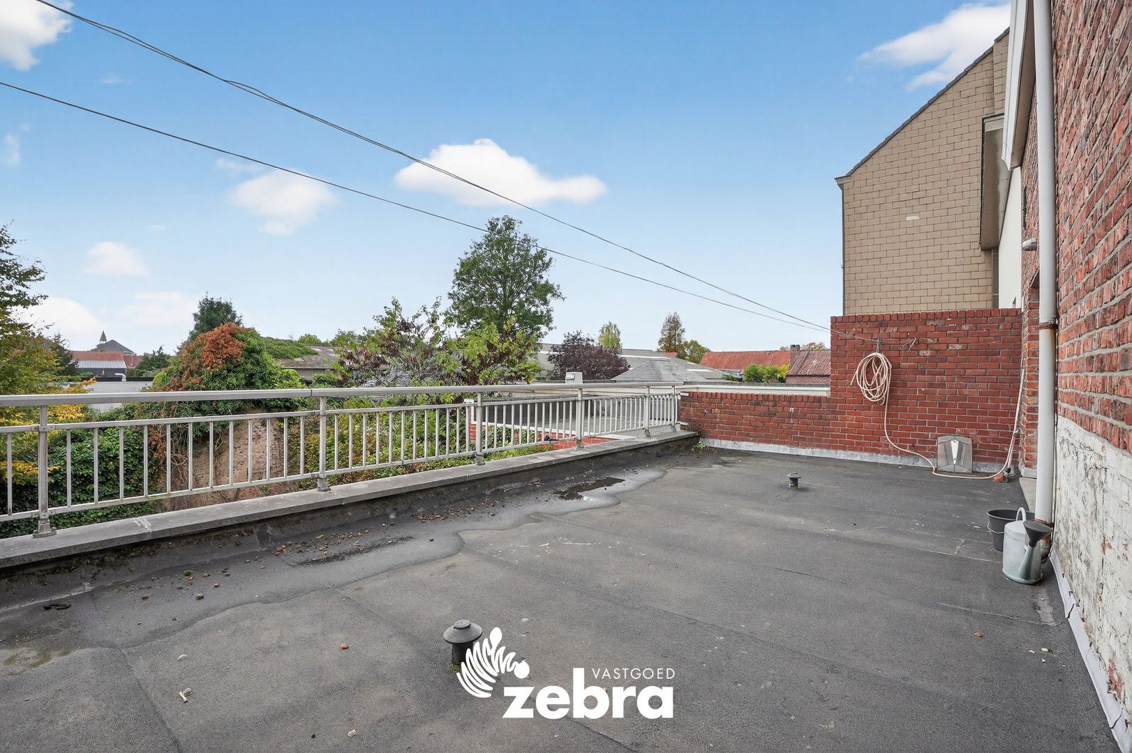 Zeer ruime woning met inpandige garage te koop in Staden! foto 22