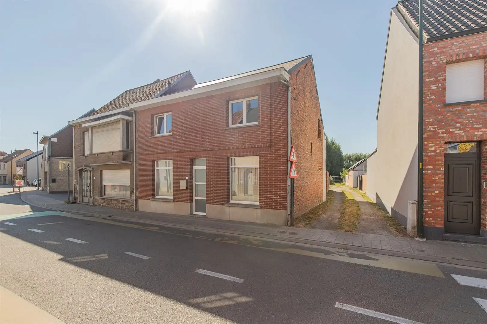 Gezellige HOB met ruime tuin, serres, tuinhuis en eigen oprit te Buggenhout foto 24