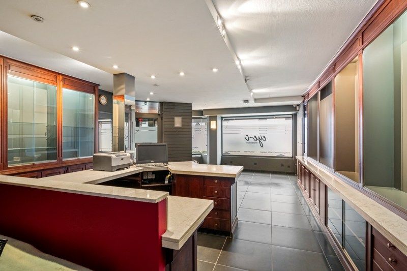 Veelzijdige woning met tuin en uitweg in Eernegem foto 9