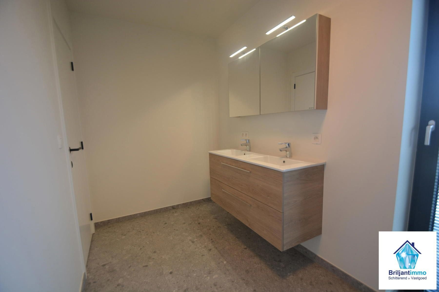 Doorloopappartement met 2 slpkmrs & terras - 6% BTW mogelijk foto 9