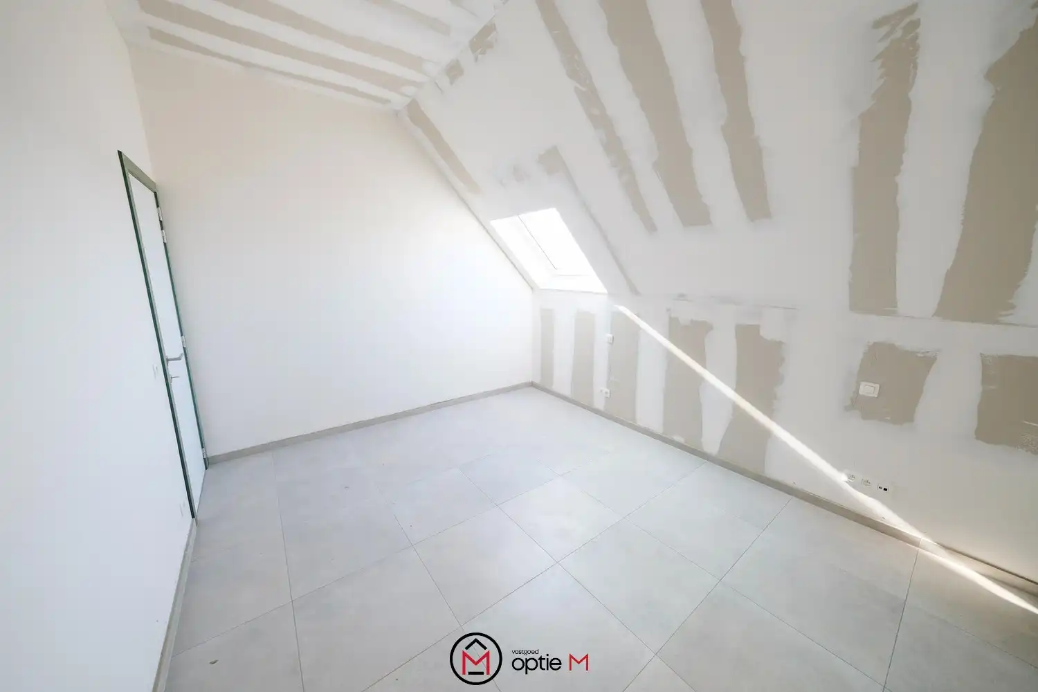 TE HUUR DUPLEX APPARTEMENT MET TERRAS IN DIEPENBEEK foto 9