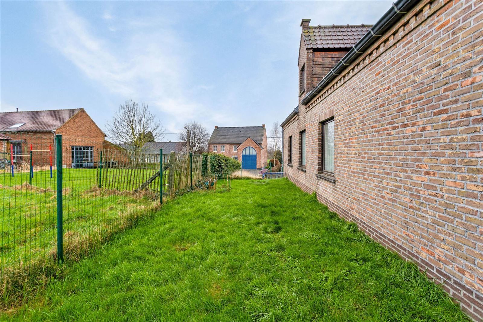 4-gevel woning met 4 grote slaapkamers en 2 badkamers te Vollezele  foto 31