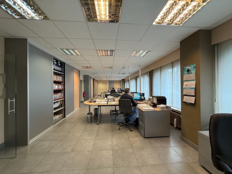 Opbrengsteigendom met 4 appartementen en kantoorruimte in de Haven van Gent foto 3