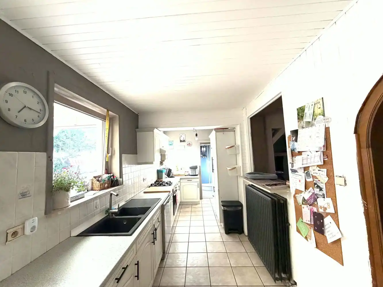 Veelzijdige woning met 3 slaapkamers, ruime bijgebouwen en werkplaats te Okegem foto 17