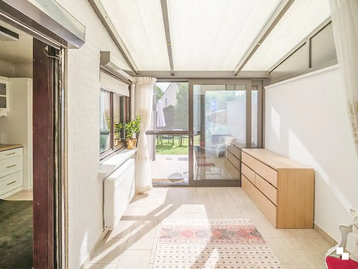 Op te frissen woning te koop aan het station van Melle foto 5