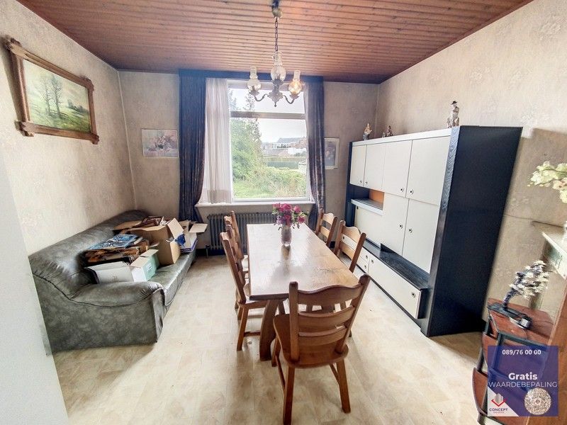 Authentieke Cité woning op perceel van maar liefst 11a25ca groot foto 3