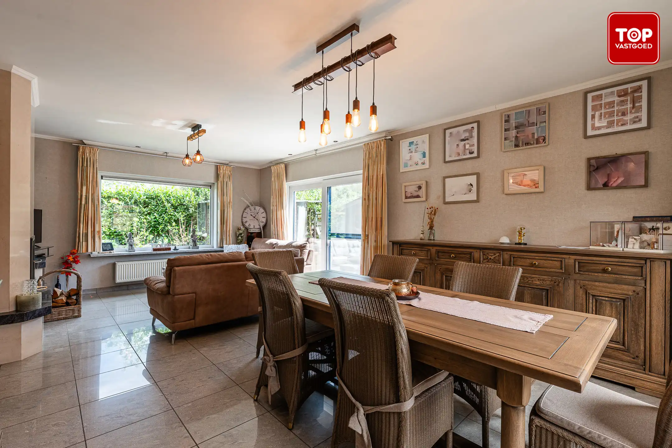 Instapklare open bebouwing in een rustige straat zonder doorgaand verkeer.  foto 4