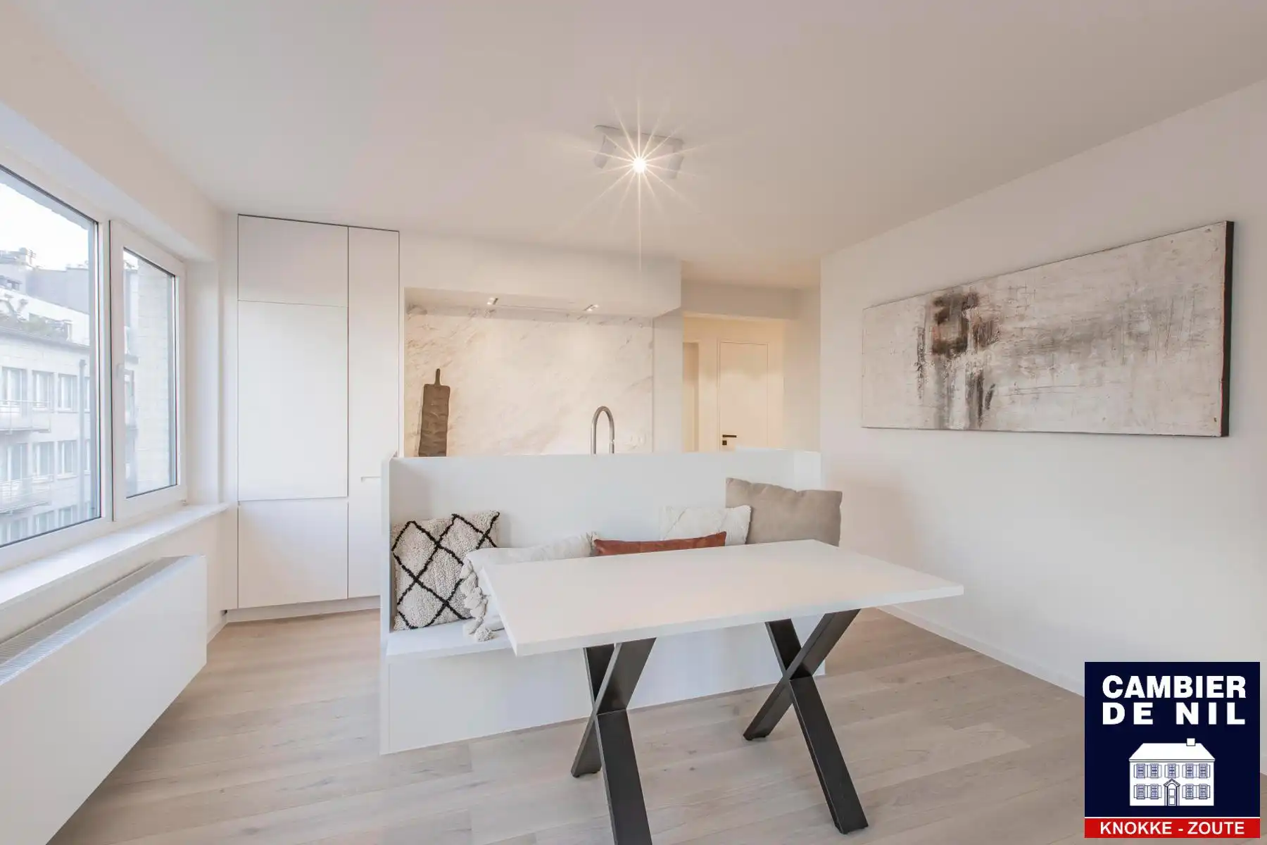 Gerenoveerd en centraal gelegen hoekappartement  foto 7