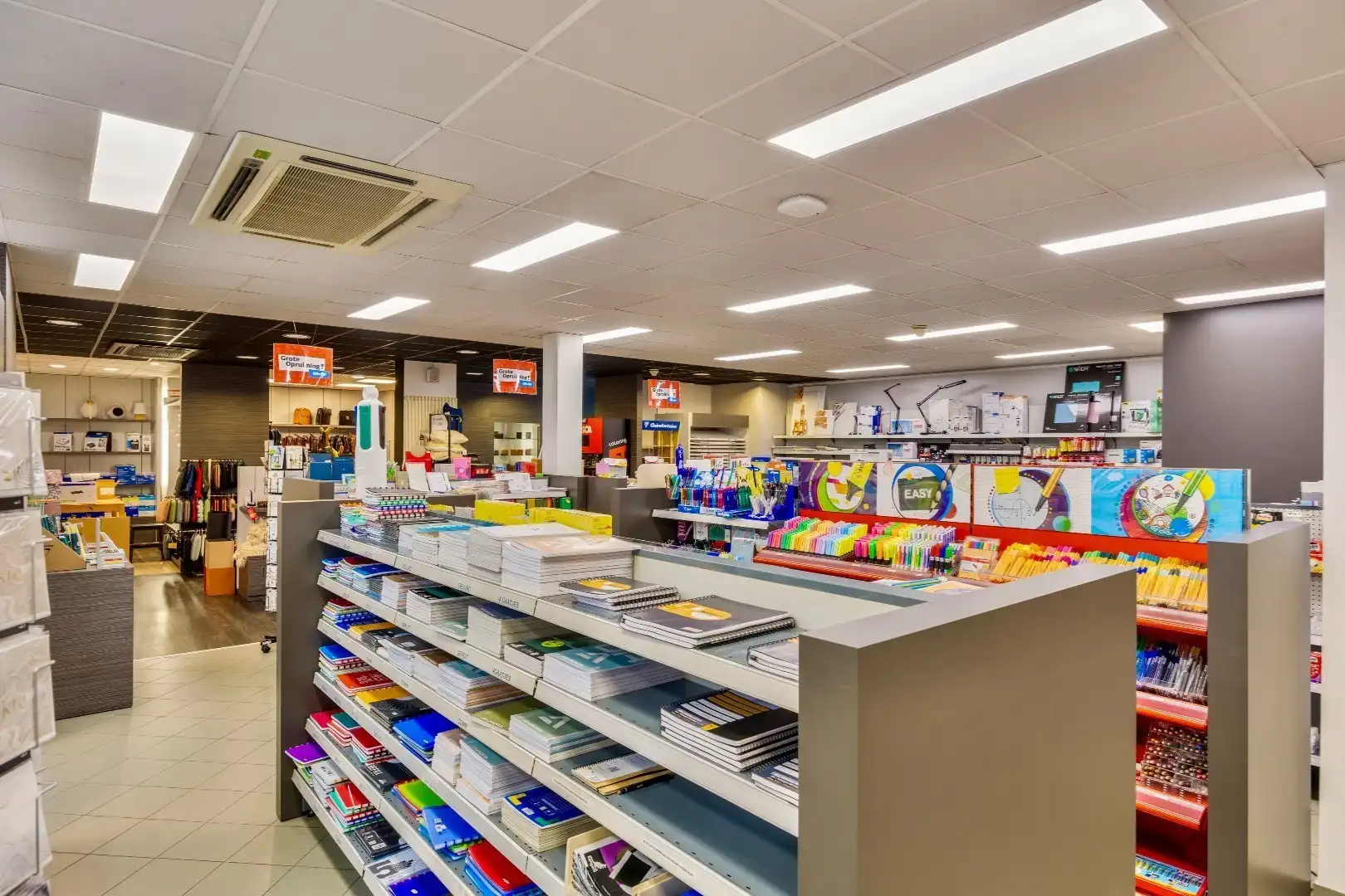 Handelspand centrum Halle met parking  foto 12