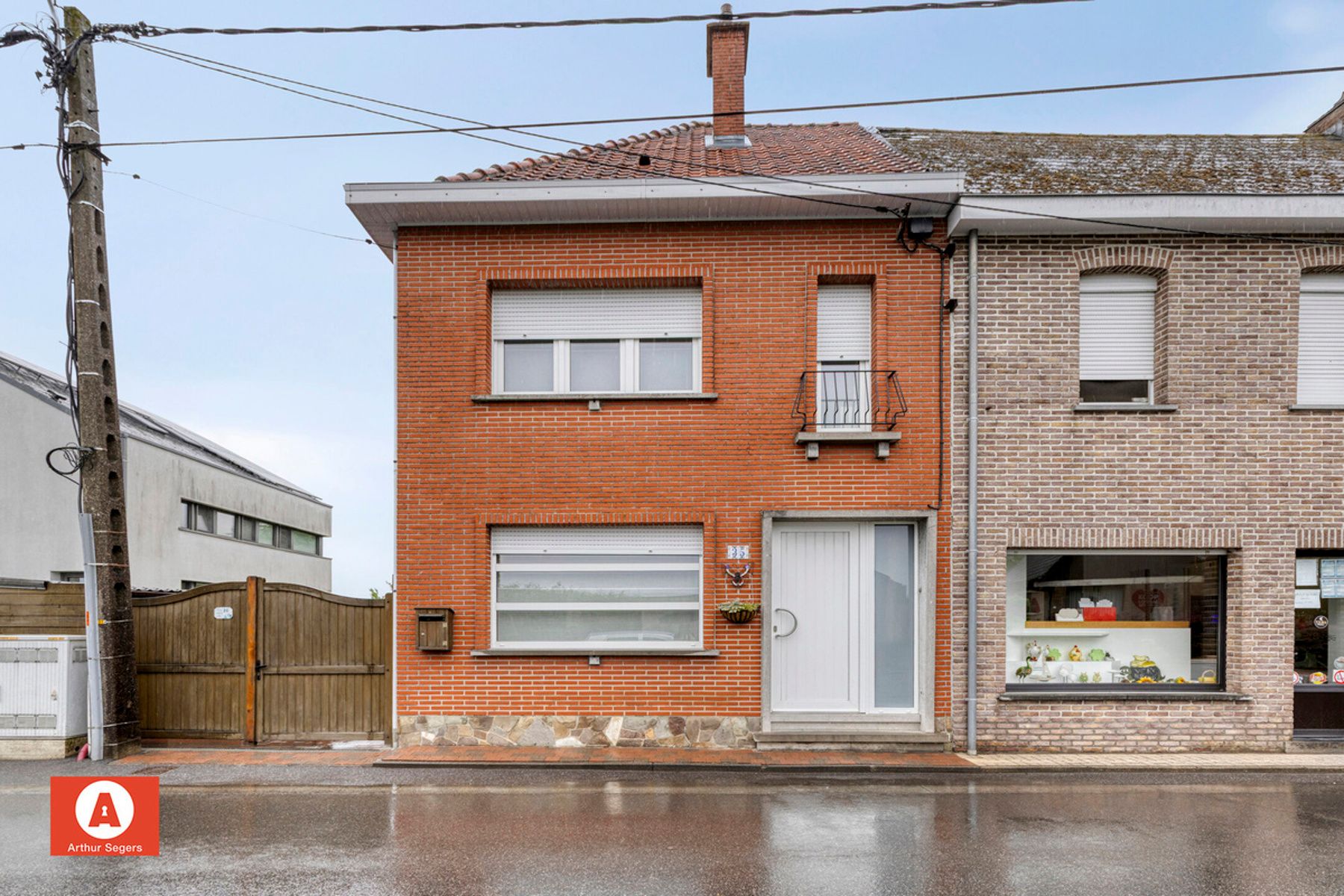Hoofdfoto van de publicatie: Goed onderhouden woning met 3 slpks en ideale ligging
