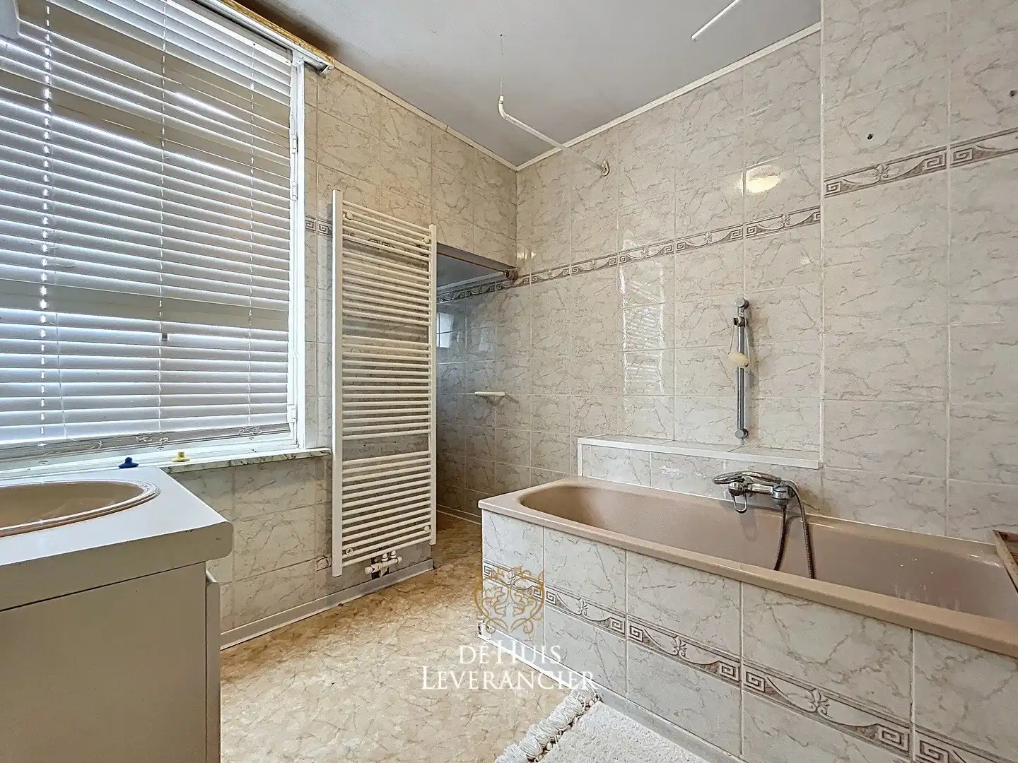 IN OPTIE - Instapklare woning met drie slaapkamers en twee badkamers foto 12