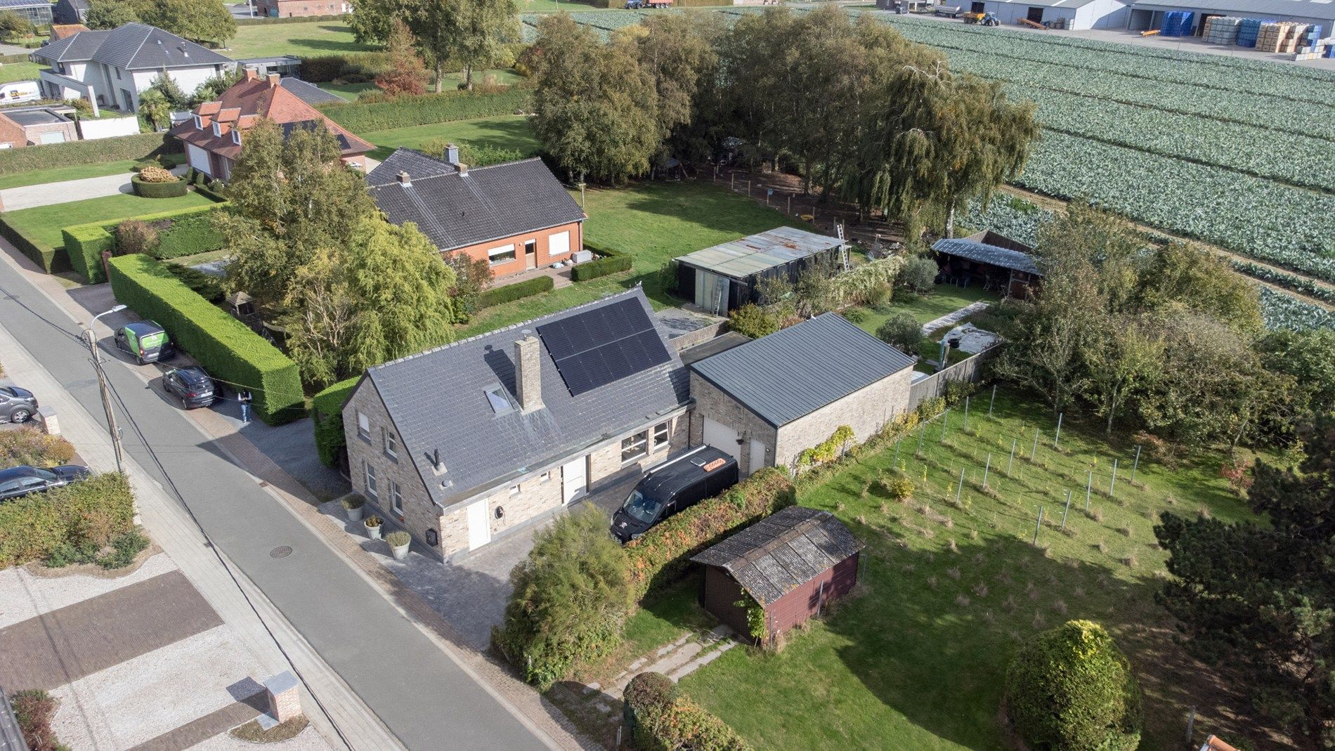 🏡 Te koop in Houthulst – Ruime open bebouwing op 600 m² met grote garage foto {{pictureIndex}}