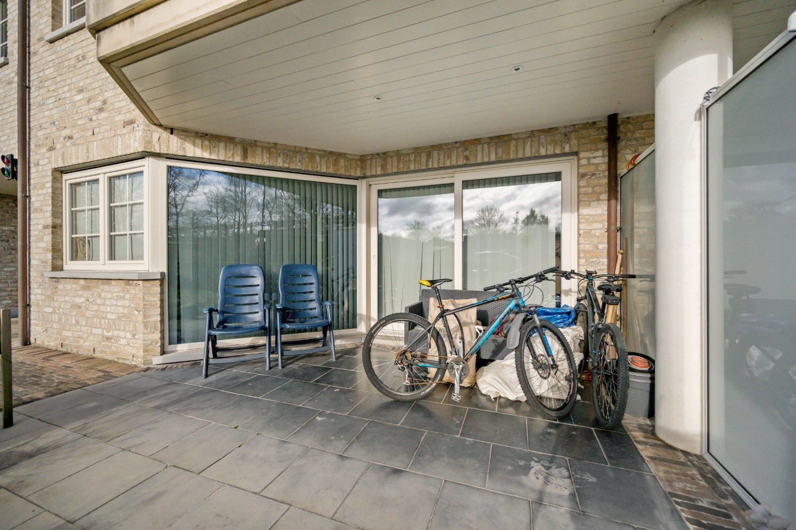 Gelijkvloers appartement met tuin nabij het centrum van Jabbeke foto 7