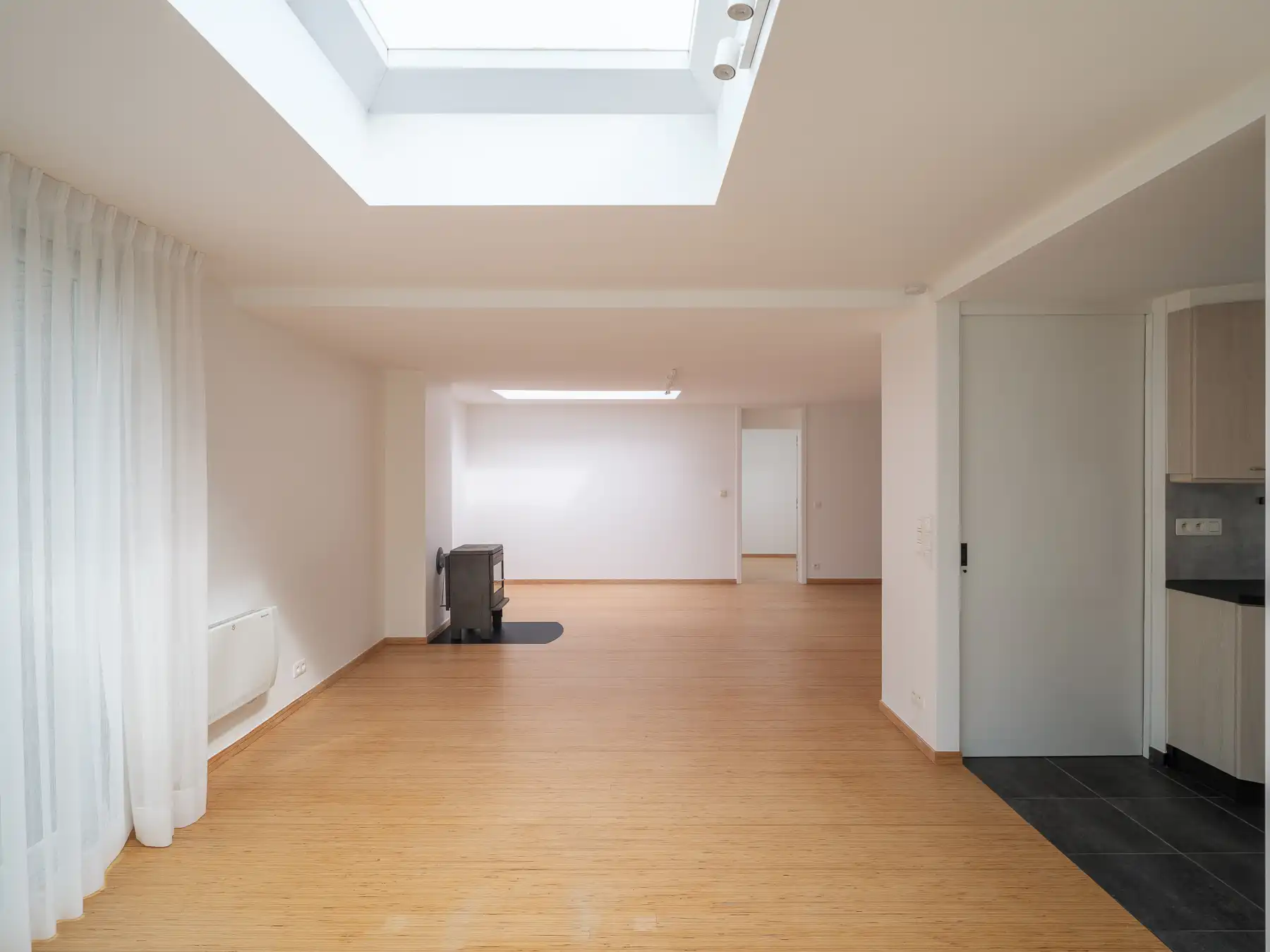 Architecturale woning in een rustige residentiële buurt  foto 8