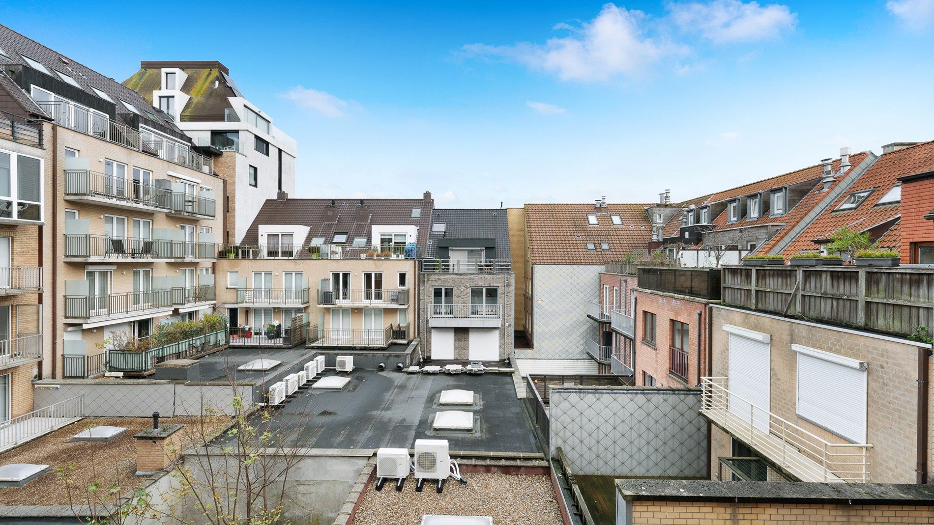 Appartement met 2 slaapkamers in de Lippenslaan te koop foto 20