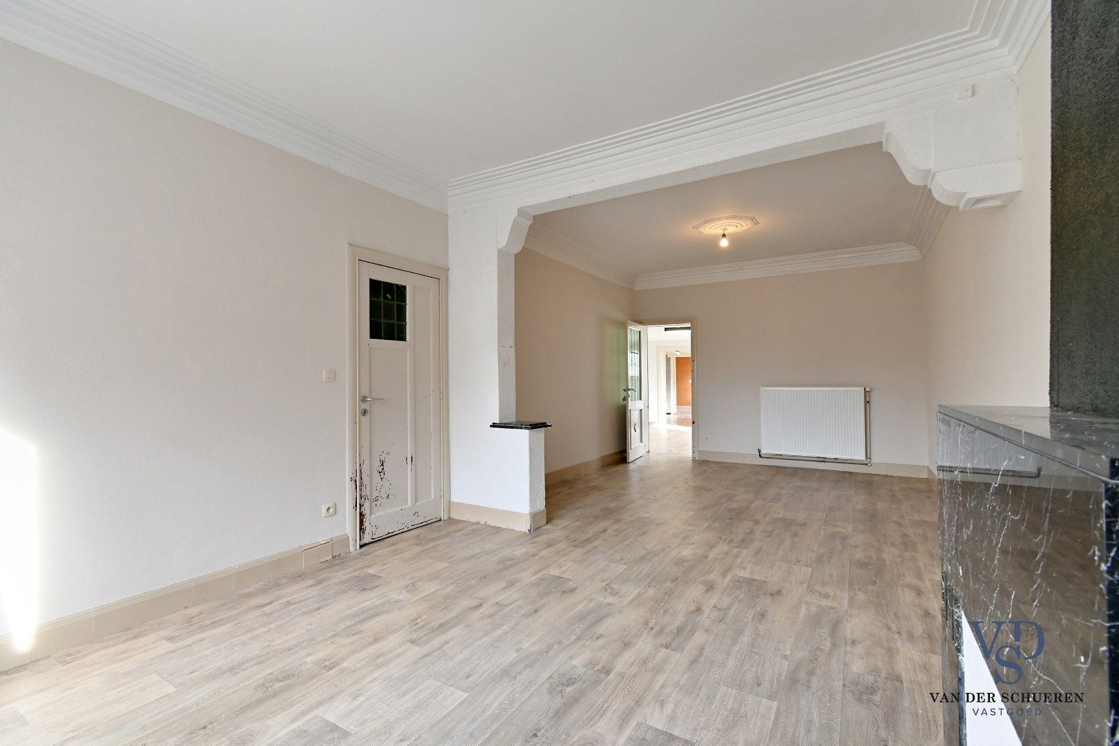 Te renoveren woning in centrum Balegem. foto 3