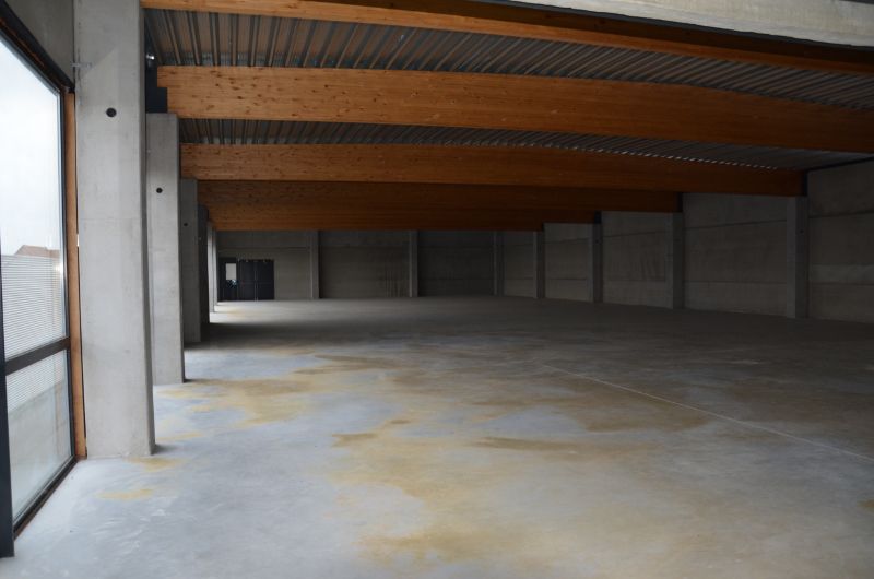 Te huur :  Roeselare Bruggesteenweg baanwinkel +/-764 m², in casco foto 8