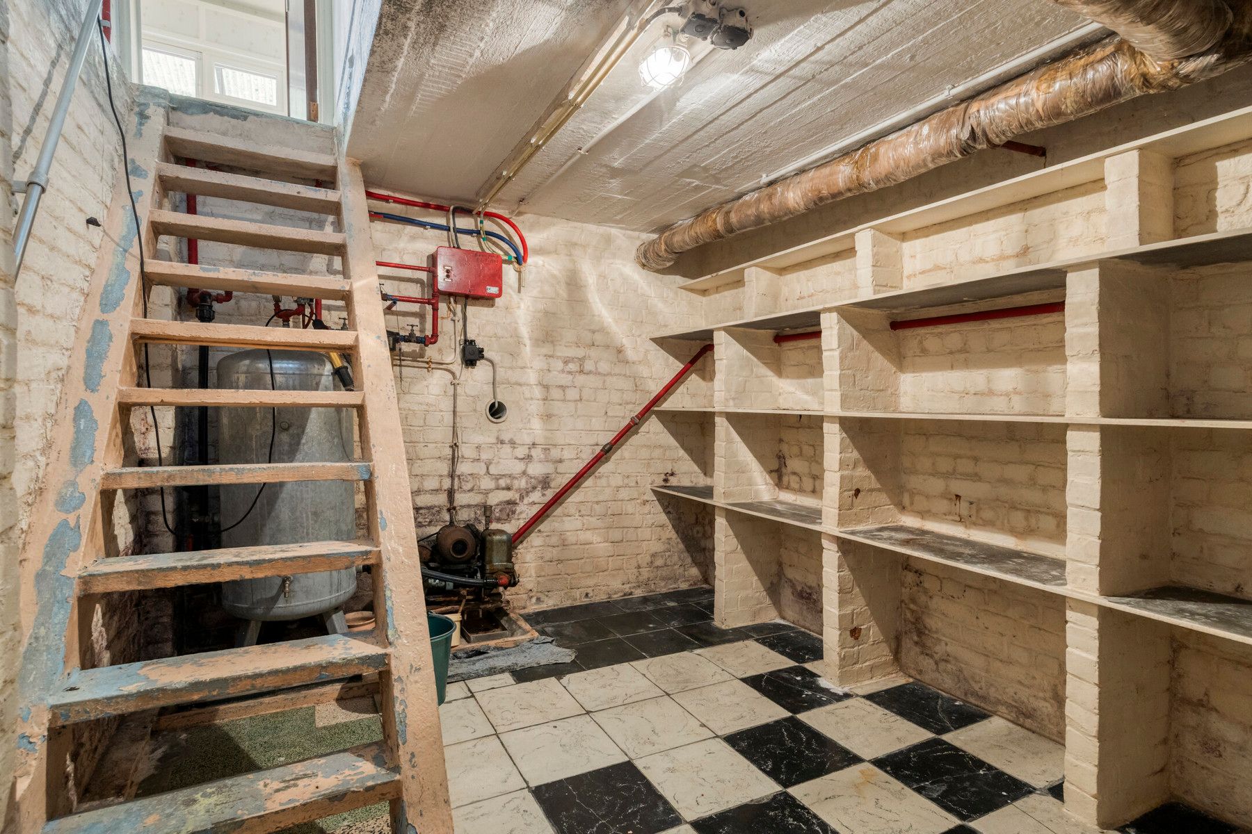 Te renoveren open bebouwing! foto 17