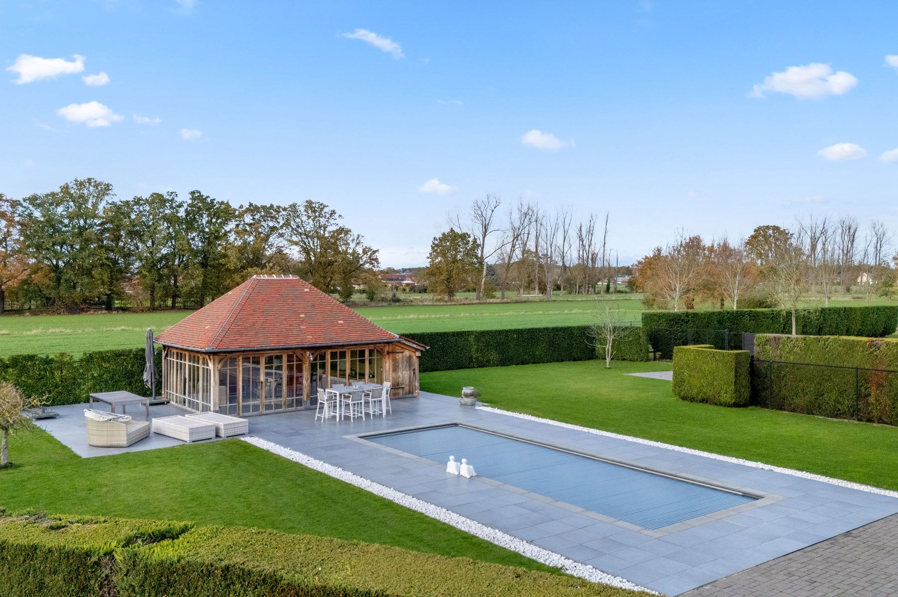 Prachtige villa in tijdloze architectuur te SCHRIEK foto 39