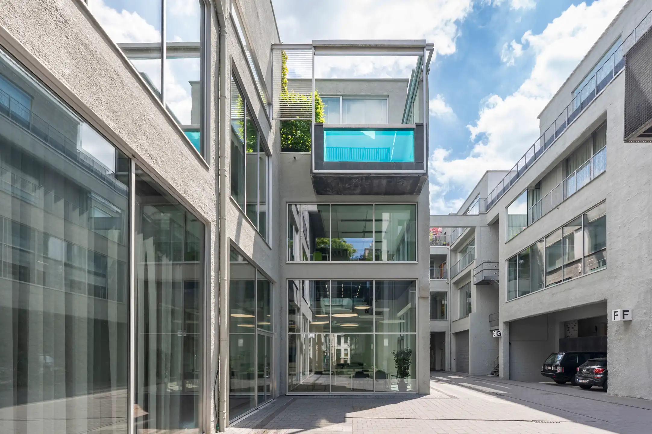 ANTWERPEN-ZURENBORG -  Luxe appartement met zwembad! foto 14