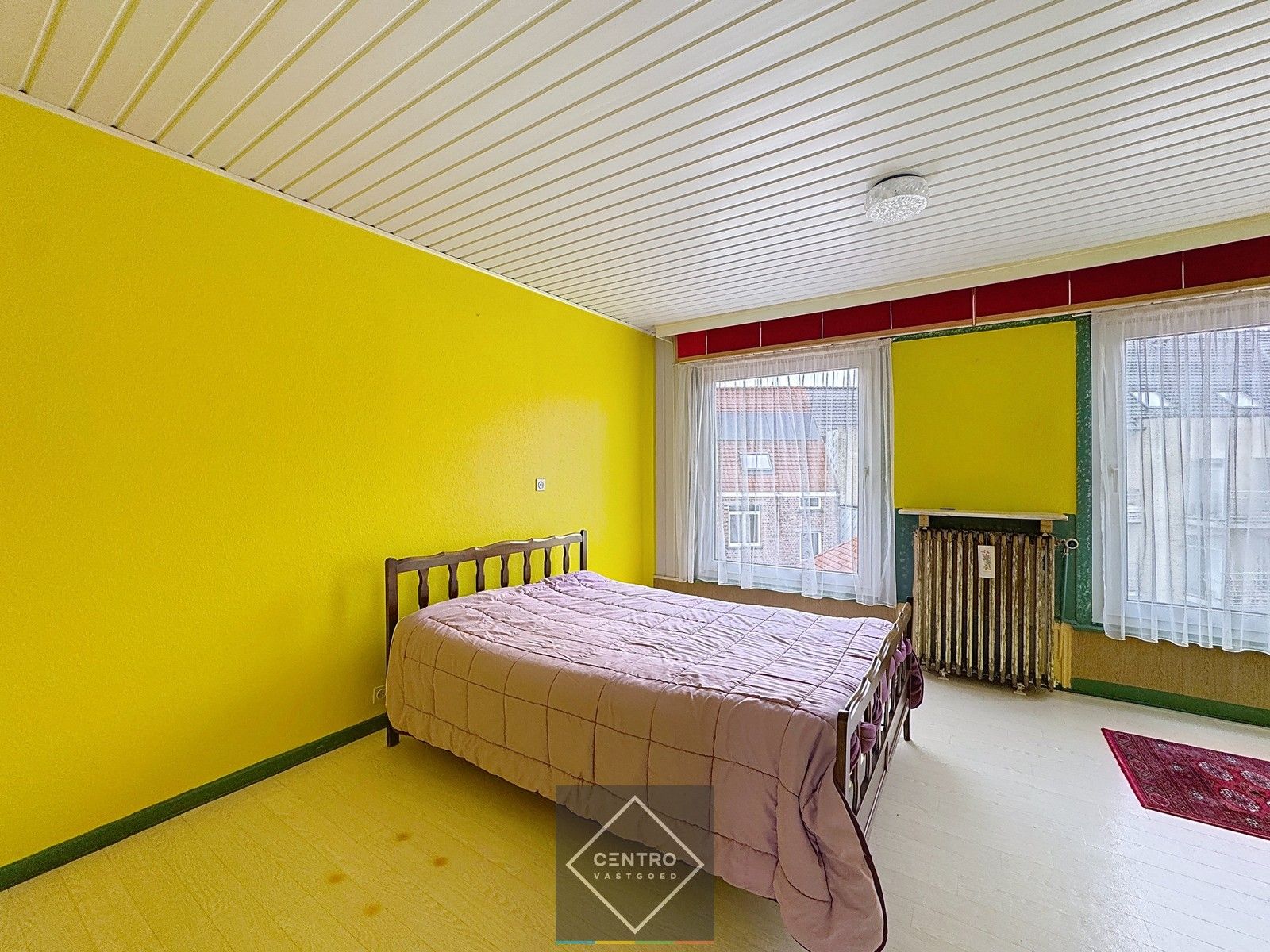 Op te frissen woning met ruime garage/opslagplaats en 3 slpks te Sint-Andries! foto 11