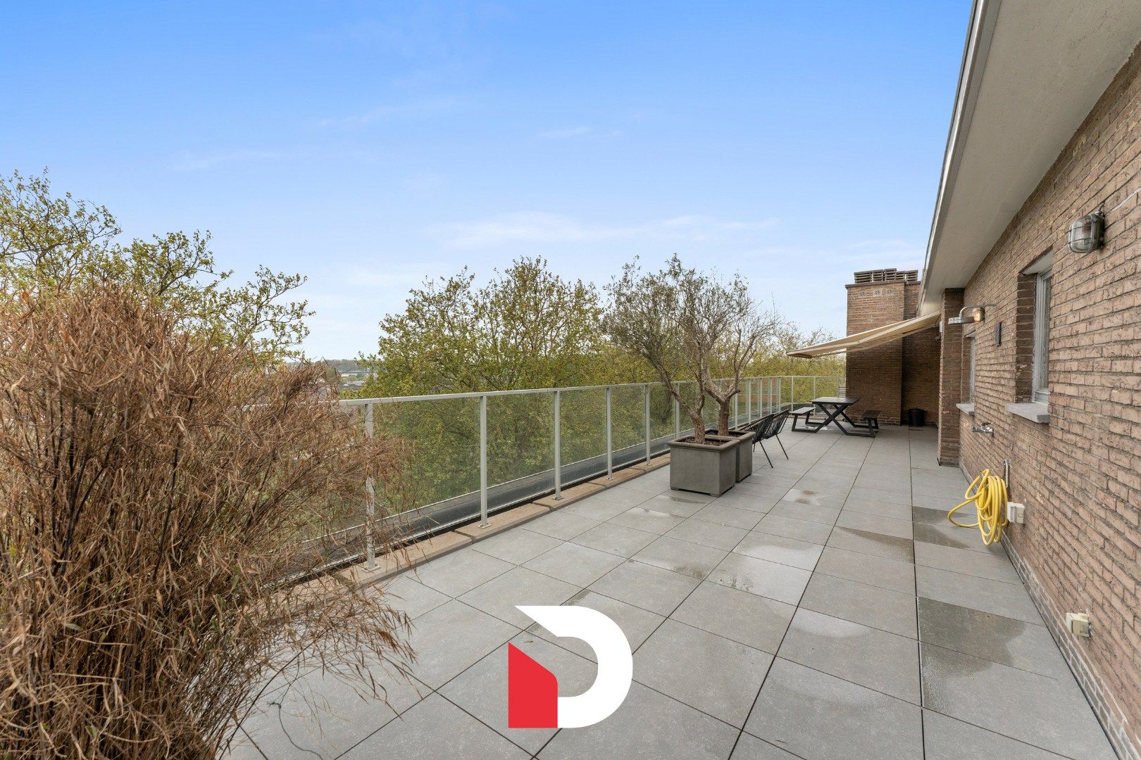 Dakappartement met magnifiek terras van 50m² en vrije uitzichten te Kristus-Koning foto 2