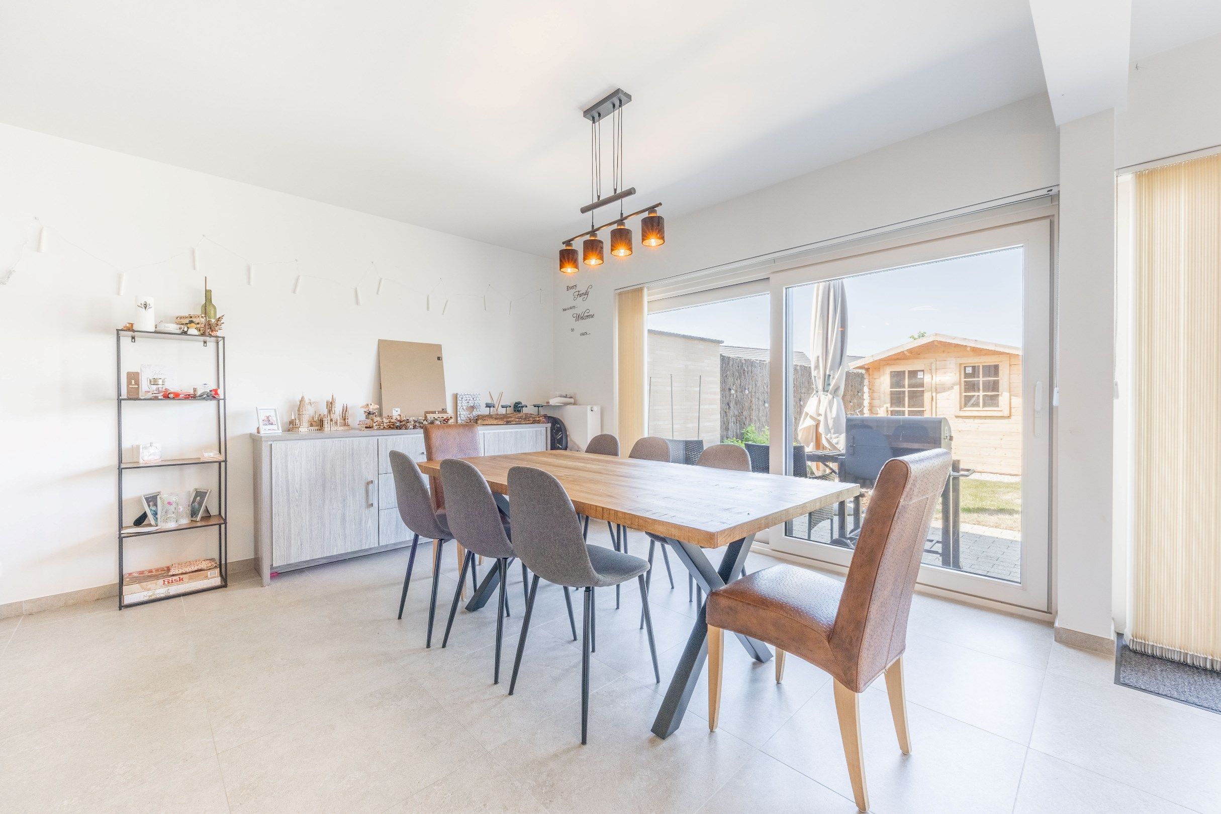 RUSTIG GELEGEN GEZINSWONING MET GARAGE foto 5