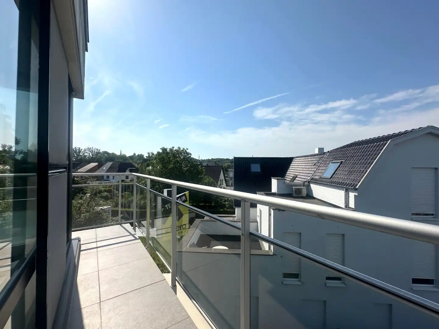 Lichtrijk appartement met drie slaapkamers foto 6
