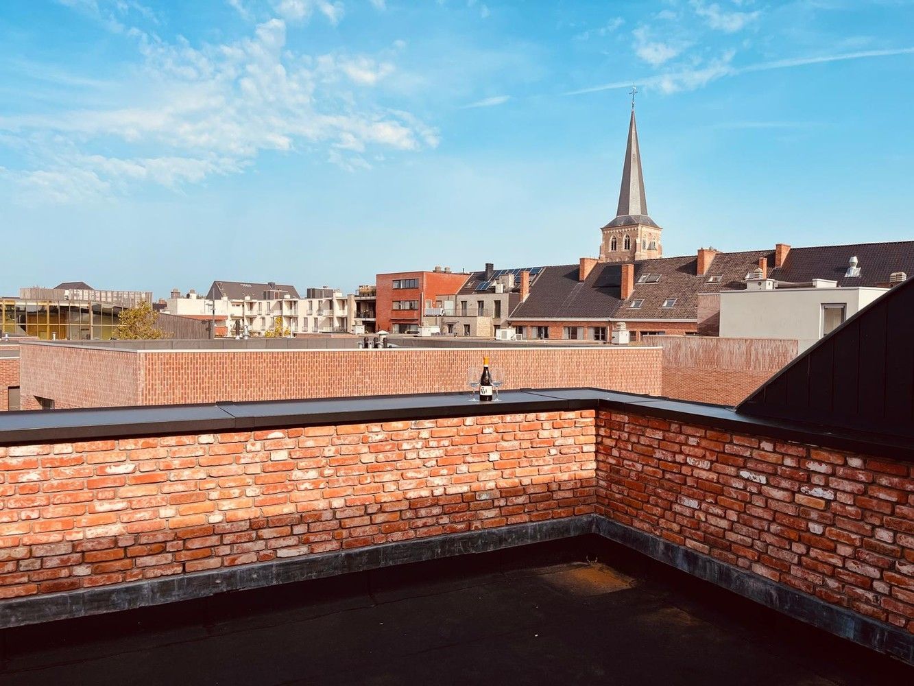 Ruime casco woning in het centrum van Diepenbeek (6%BTW mogelijk) foto 32