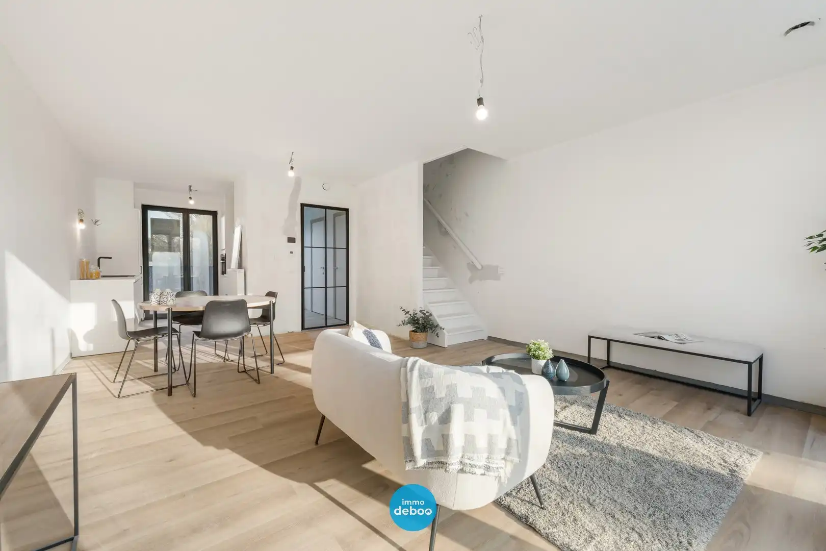 Recente woning met prachtig uitzicht & zuidgerichte tuin foto 6