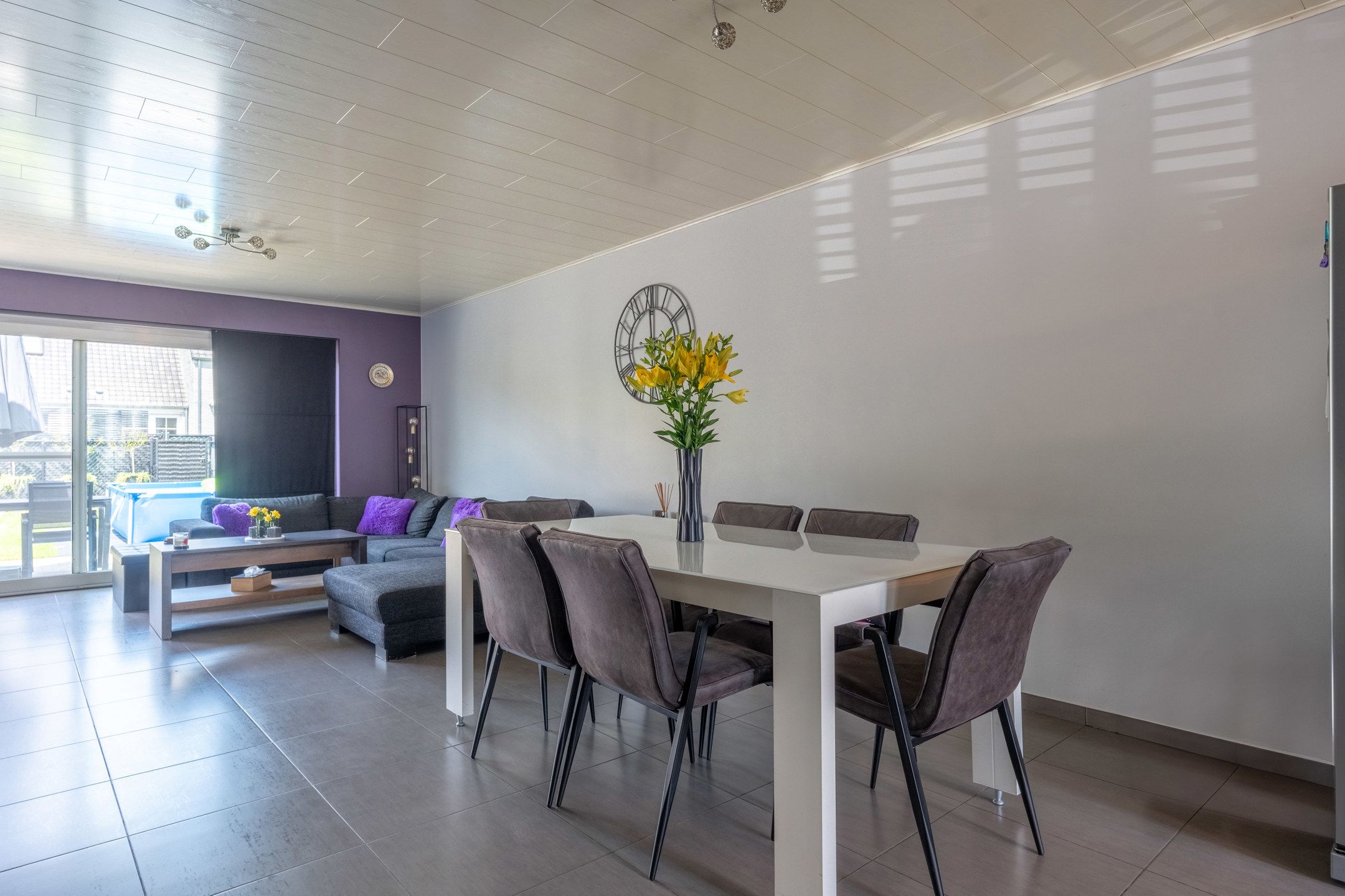 Instapklare woning met 3 grote slpks en garage foto 9