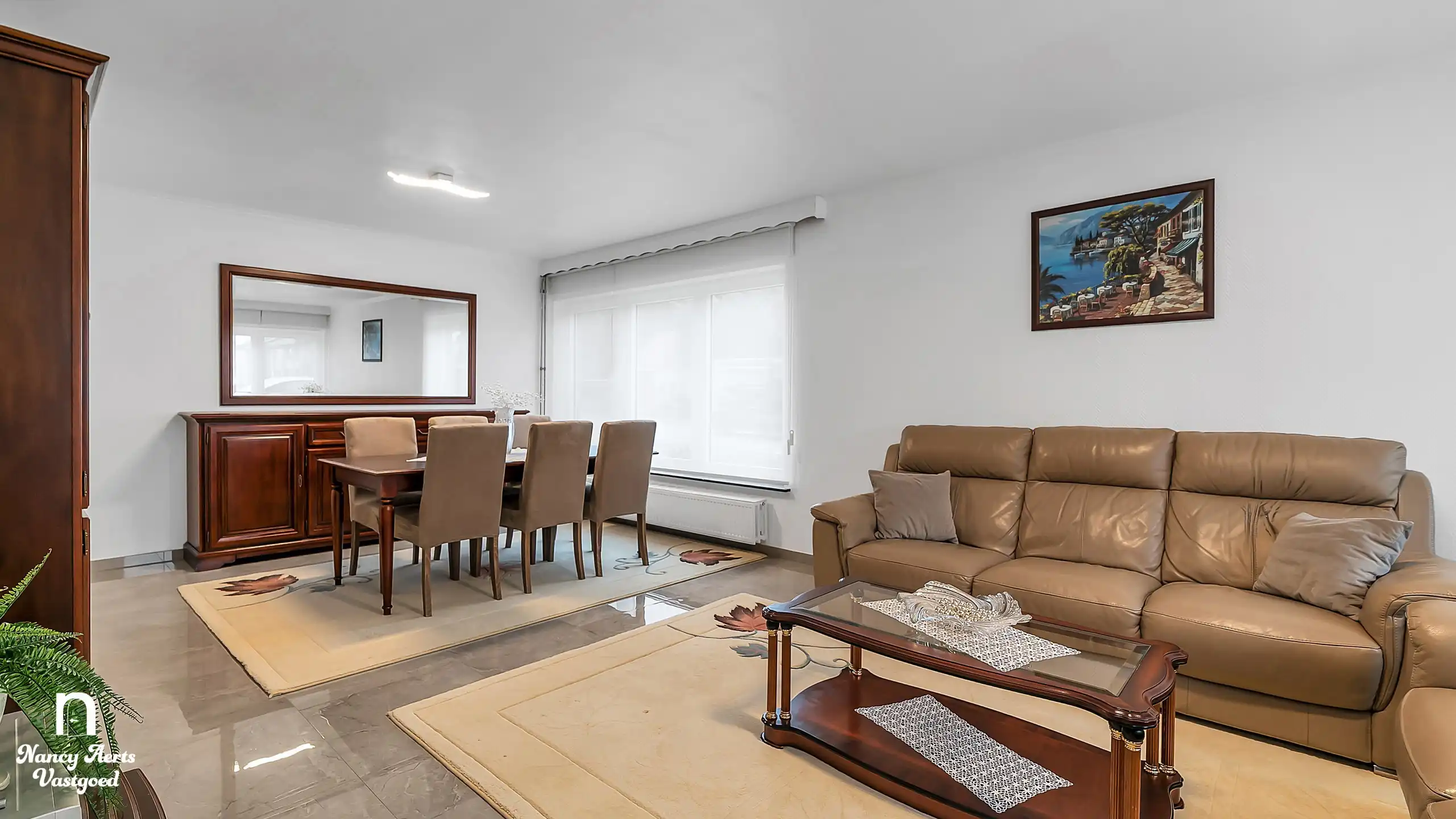 Gerenoveerde woning met 4 slaapkamers, tuin en leefkeuken foto 9