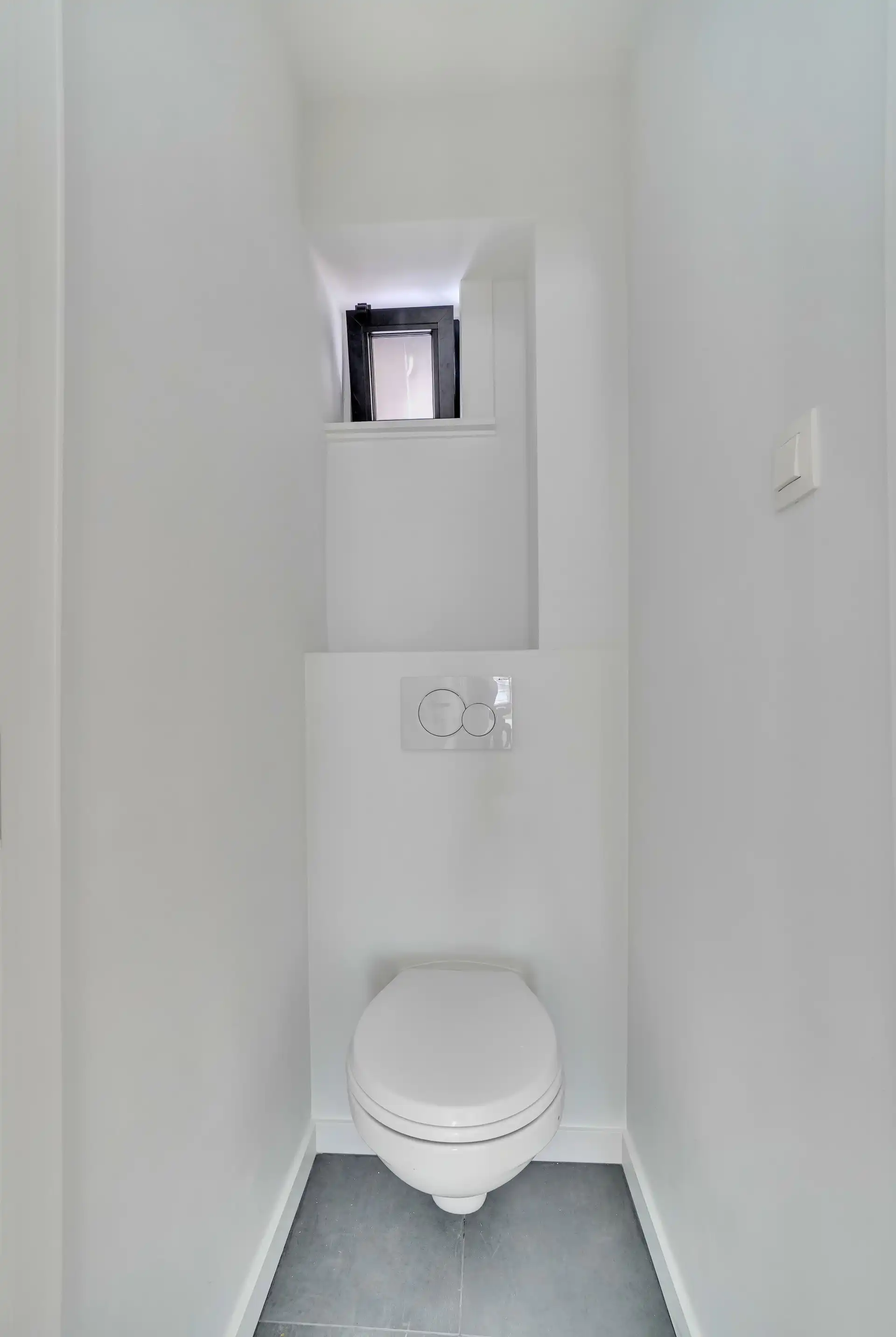 Stijlvol gerenoveerd 2 slaapkamer app. in het centrum Hasselt foto 15