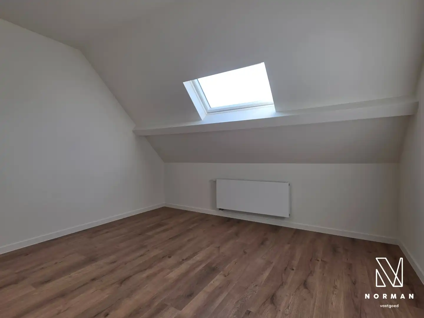 Stadswoning met 3 slaapkamers en mooie stadstuin op vlot bereikbare locatie in Kortrijk.  foto 15