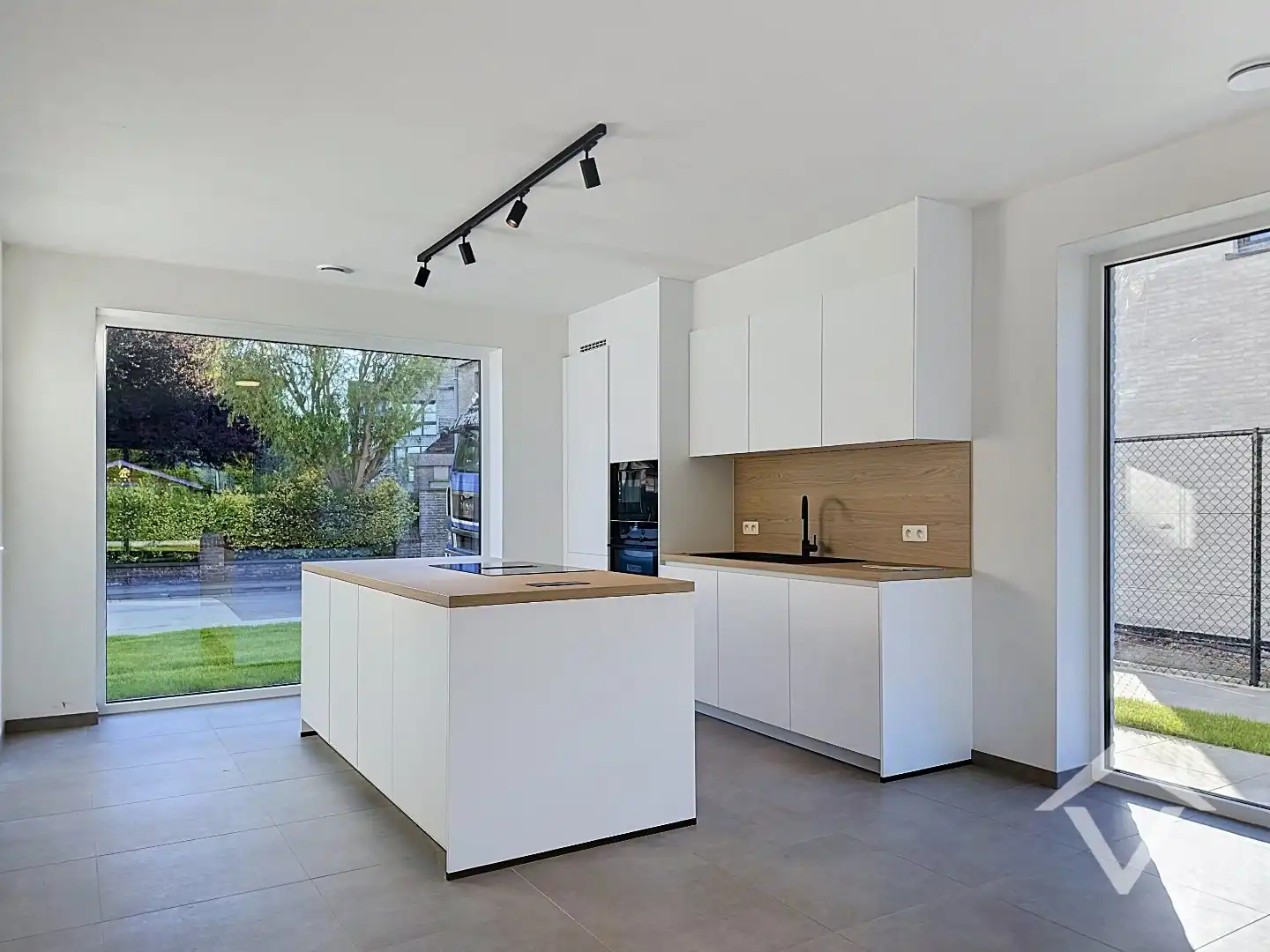 Nieuwbouwwoning met 3 slaapkamers in centrum Koekelare  foto 6