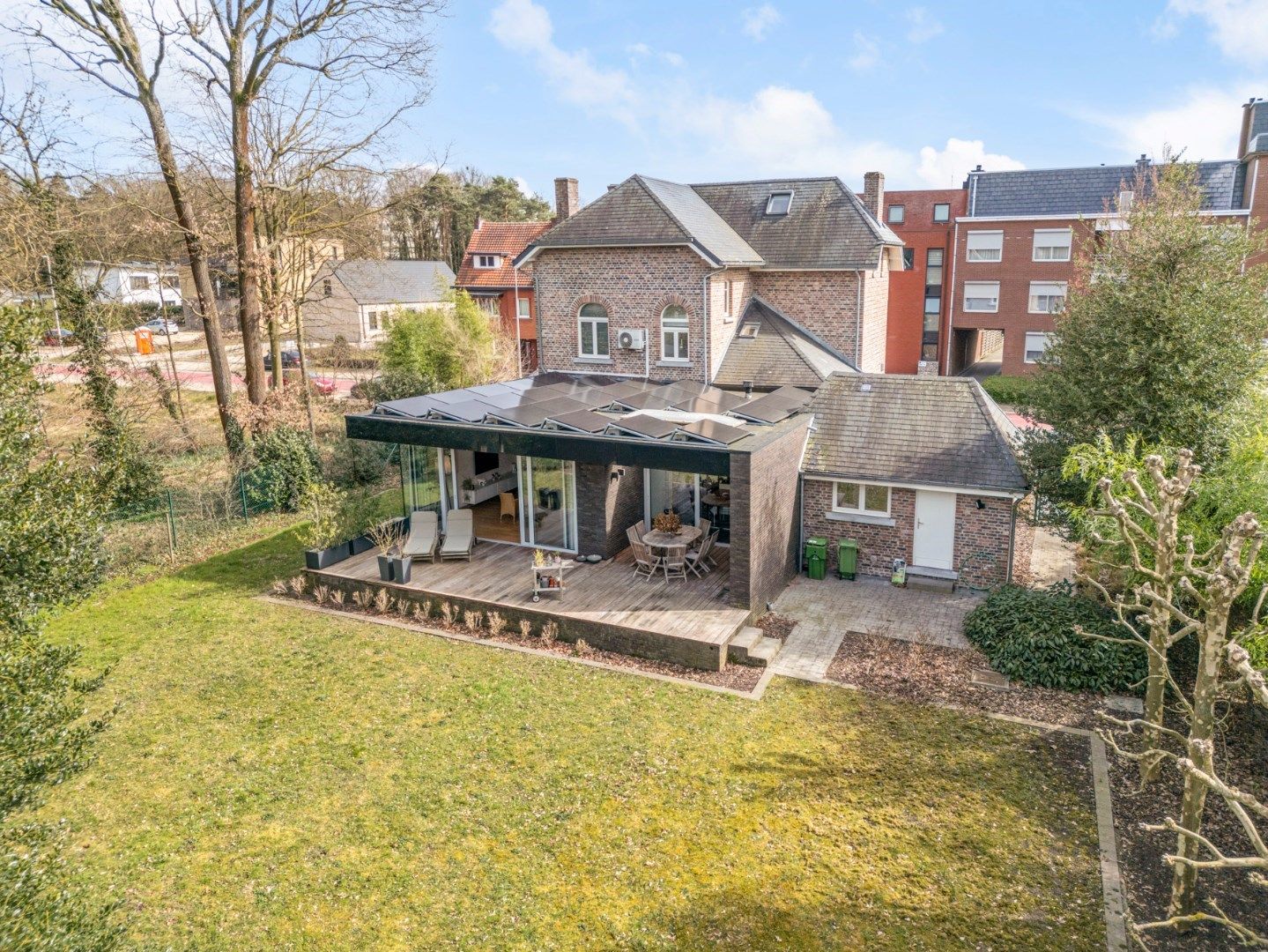 Statige vrijstaande herenwoning vlakbij Genk-centrum - EPC A-Label foto 41