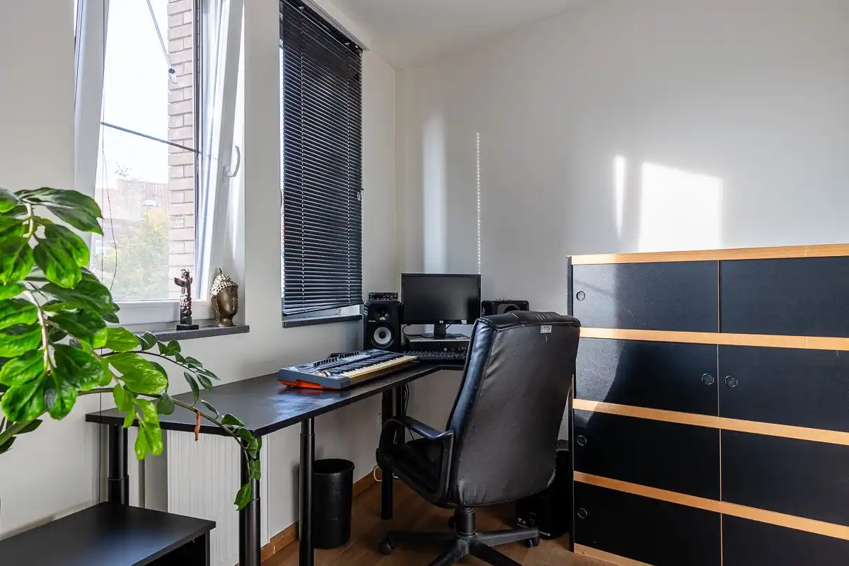 Ruim appartement met 3 slaapkamers en ondergrondse parkeerplaats foto 13