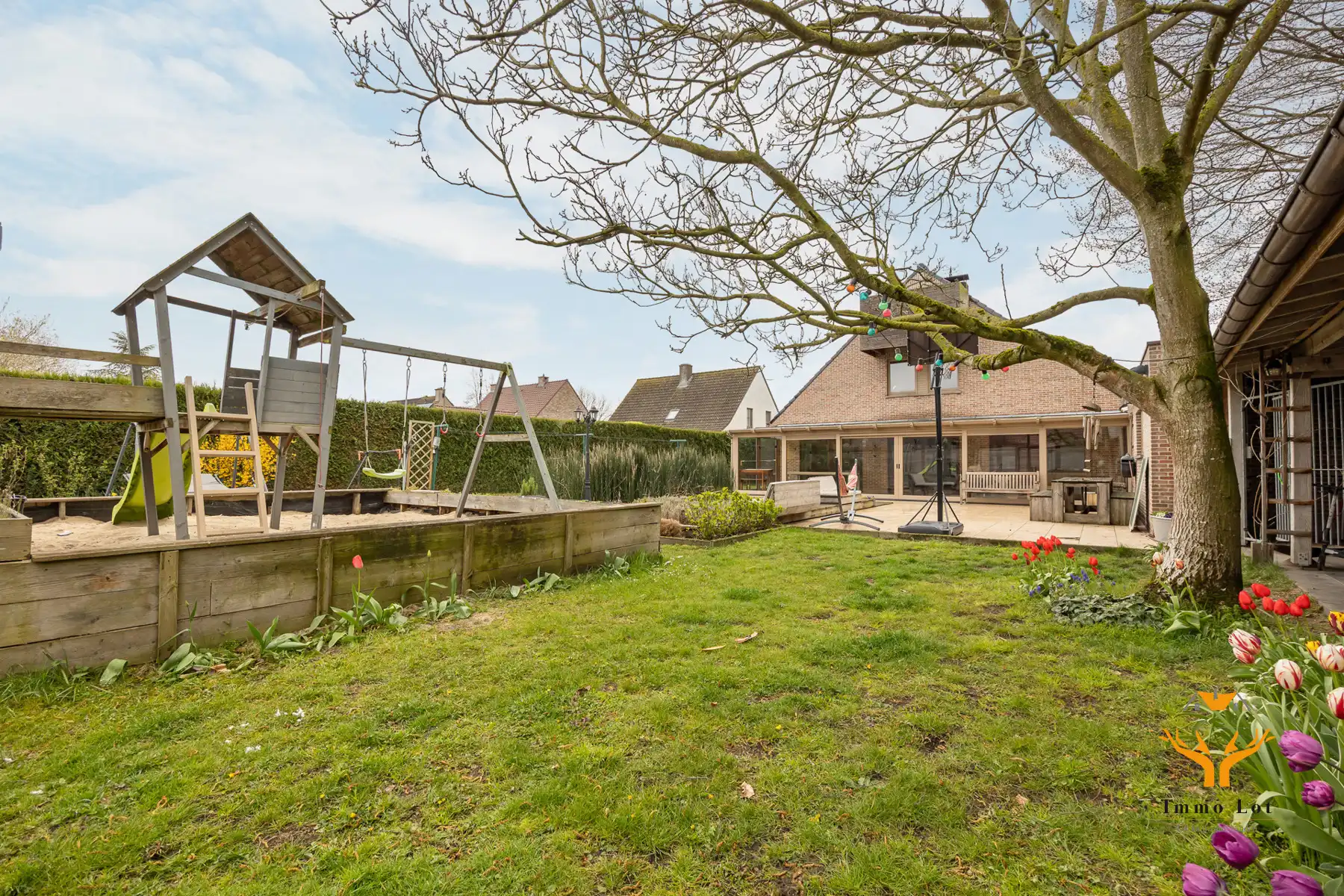 Instapklare gezinswoning met 7 slpk en tal van mogelijkheden foto 29