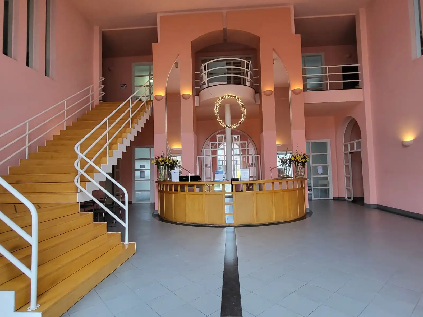 Kantoor te huur op toplocatie! foto {{pictureIndex}}