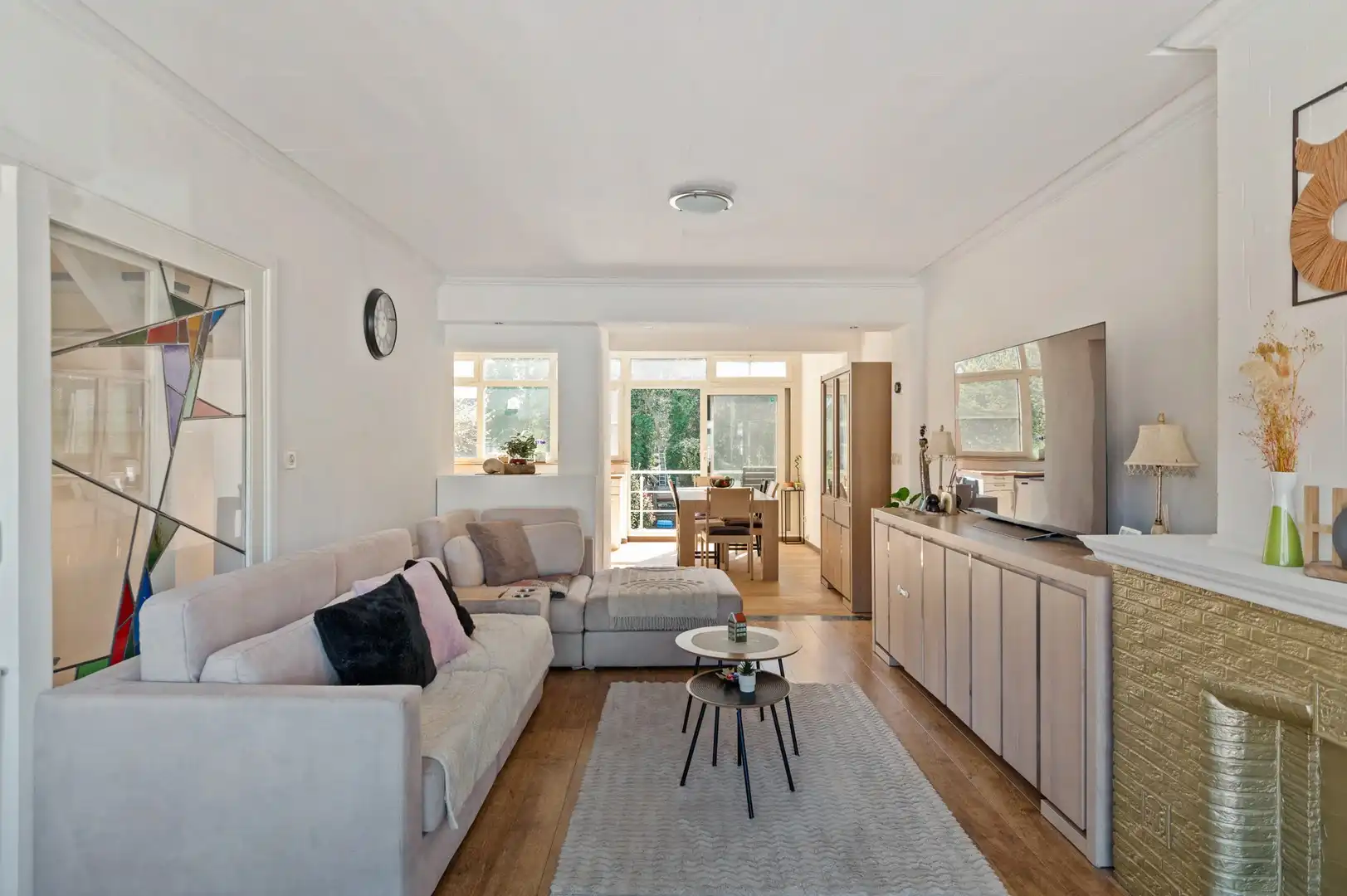 Ruime woning met tuin, polyvalente ruimte en zonnige tuin foto 4