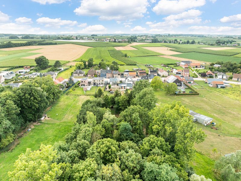 Woning met rustig gelegen, achterliggende weide en bos op 82are foto 33