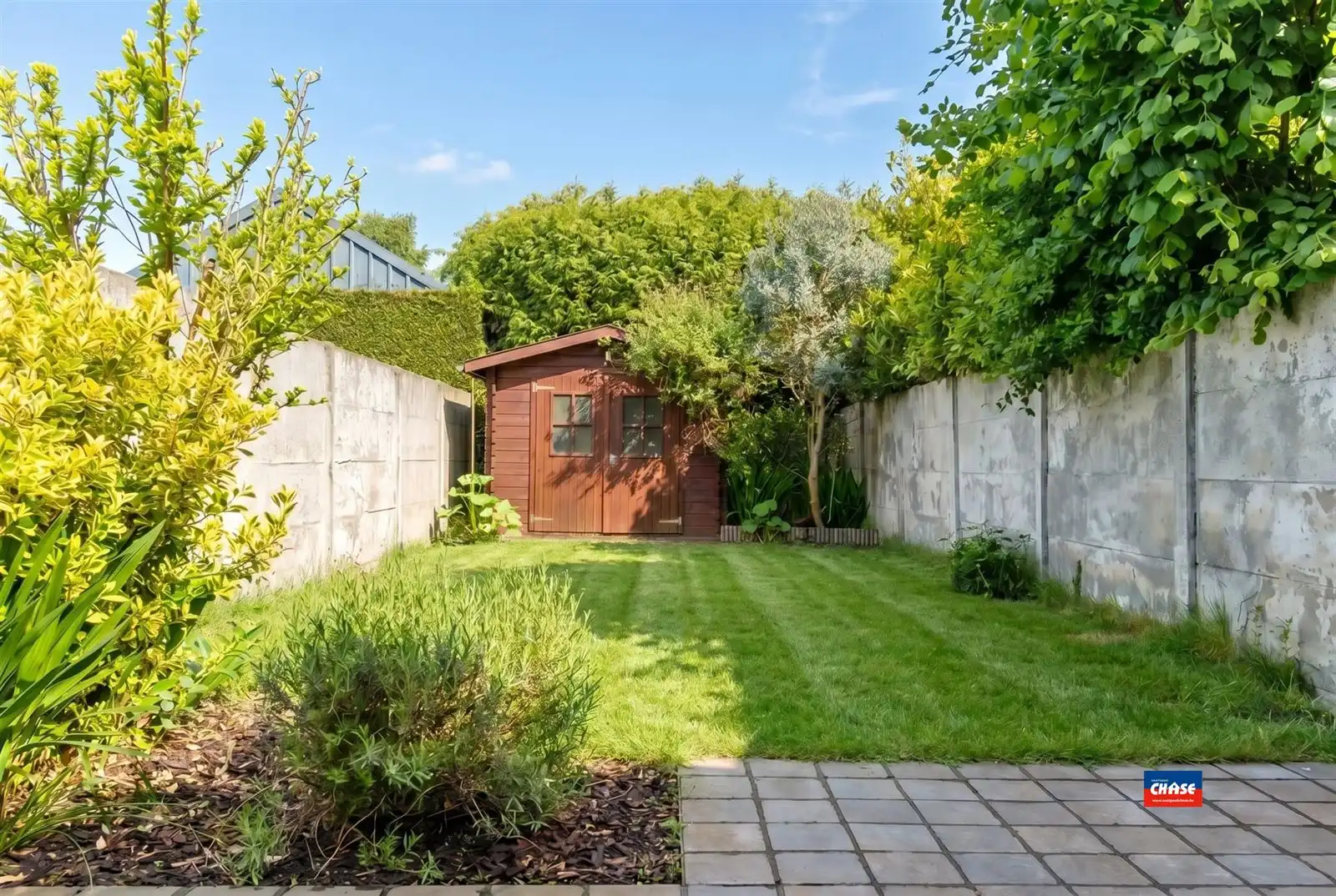 Bel-étage met 2 slaapkamers, garage en tuin foto 7