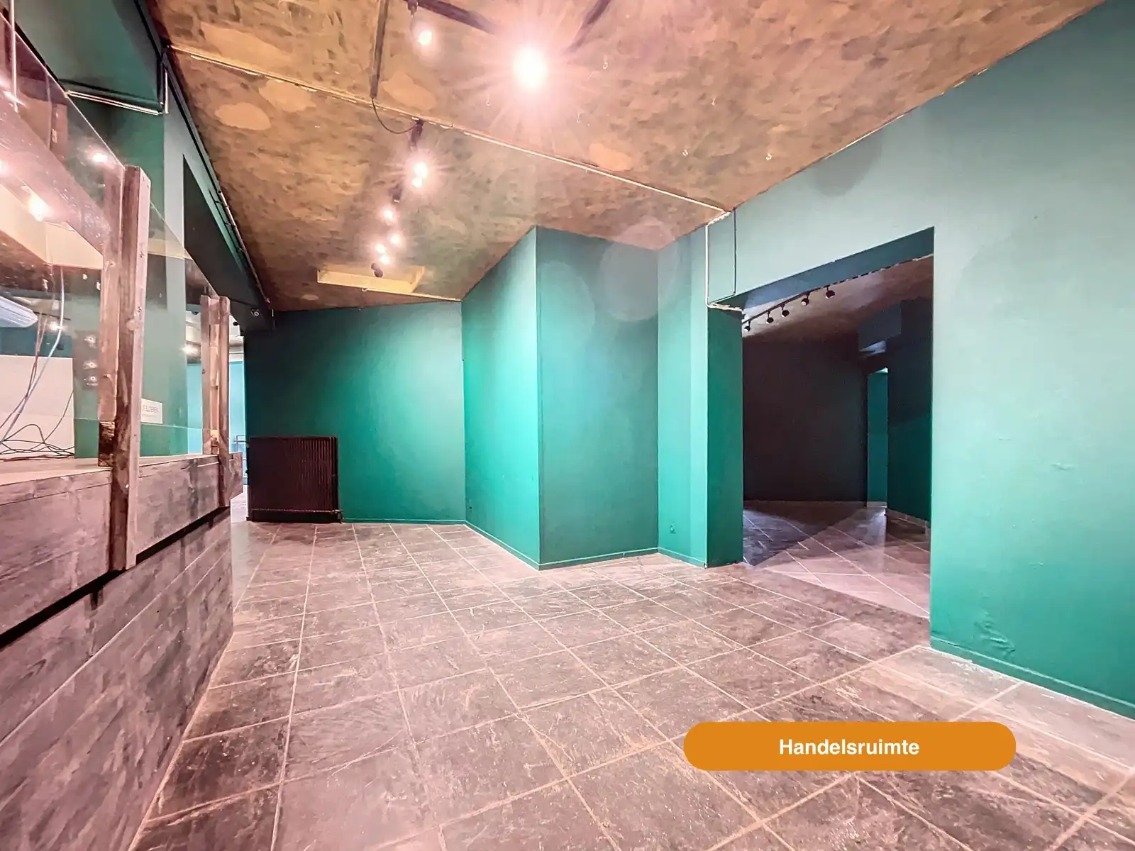 Unieke opbrengsteigendom met 2 appt + handel foto 5
