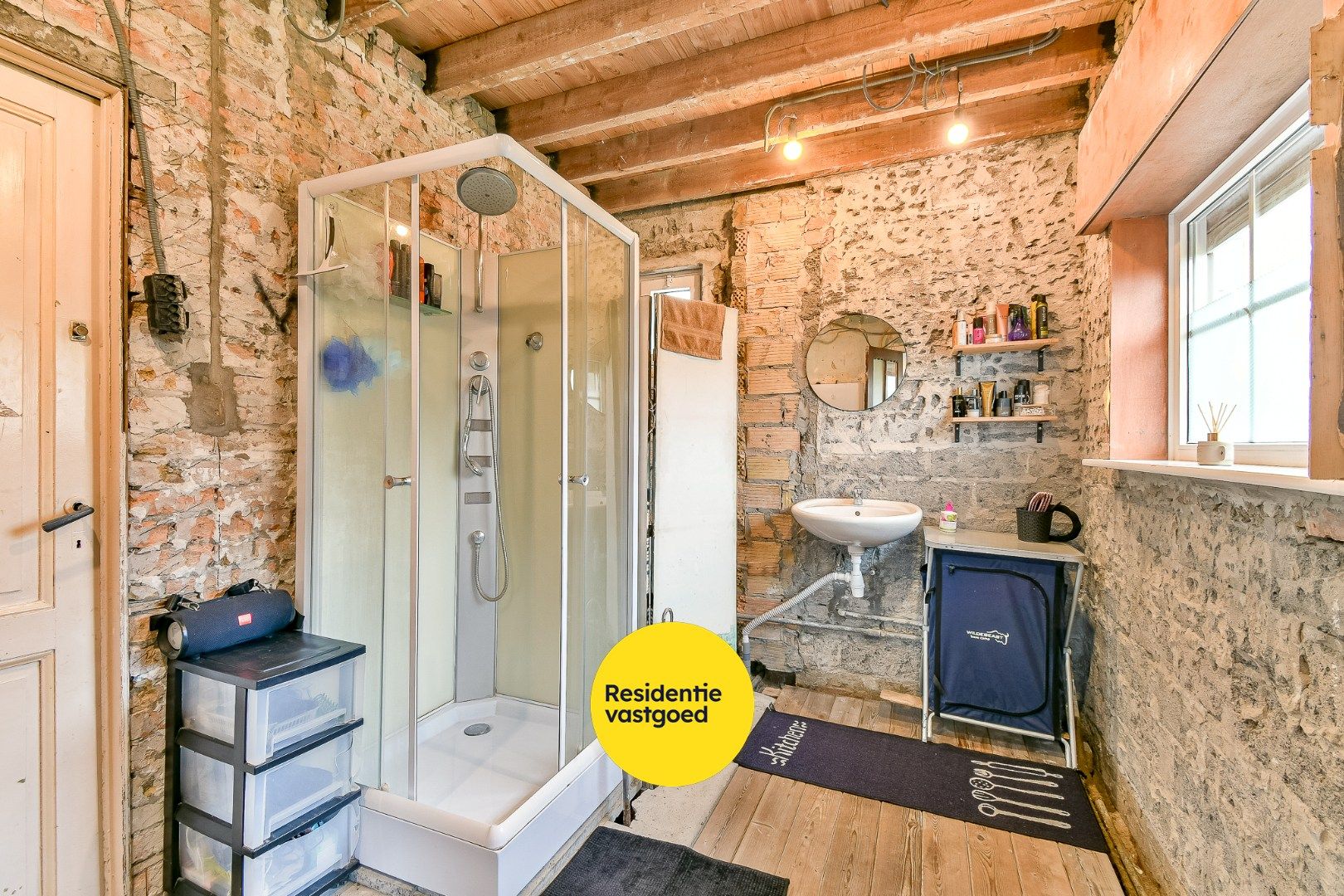 Vlot bereikbare villa met 4 slaapkamers foto 16