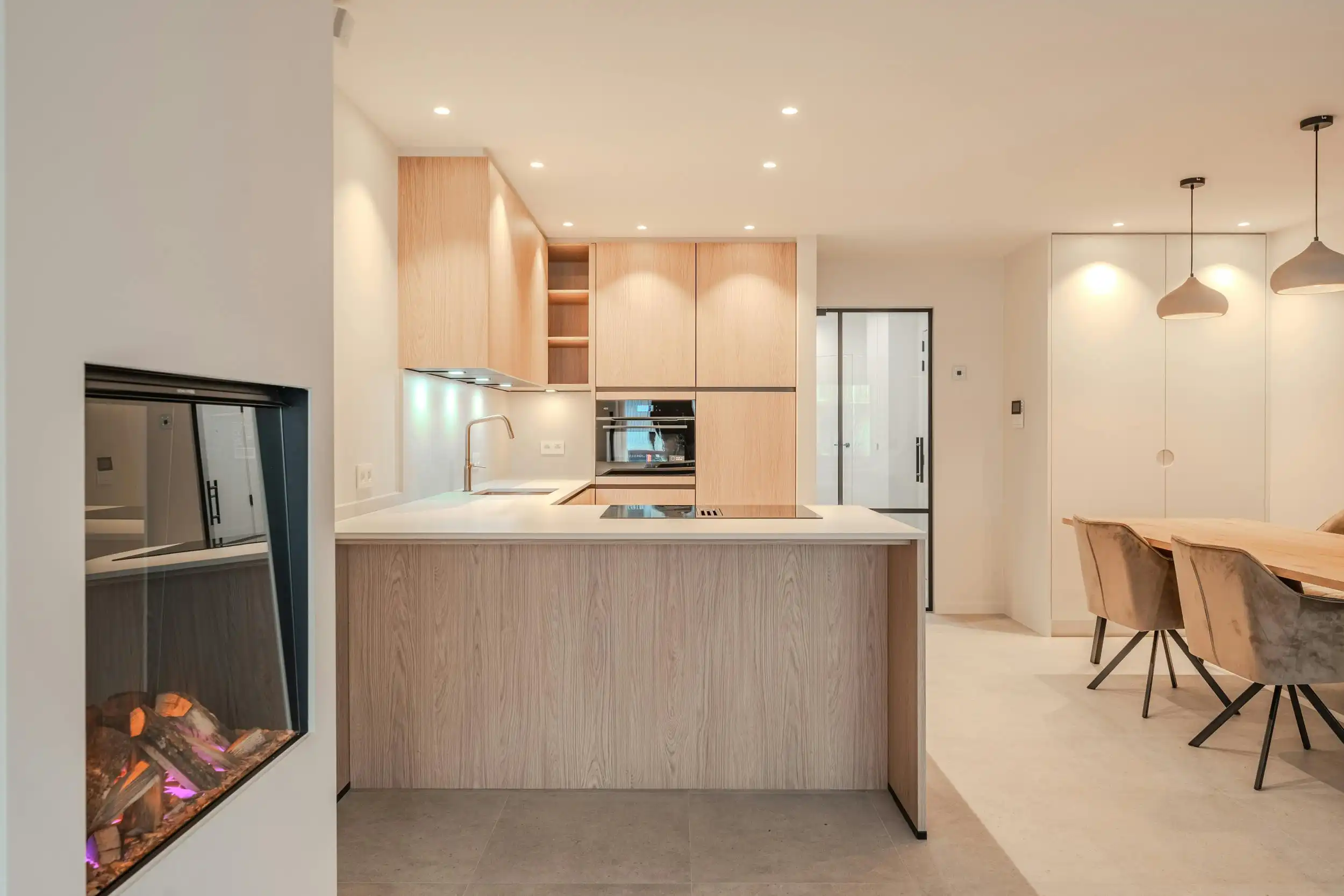 Prachtig appartement met 2 slaapkamers en ruime terrassen! foto 6