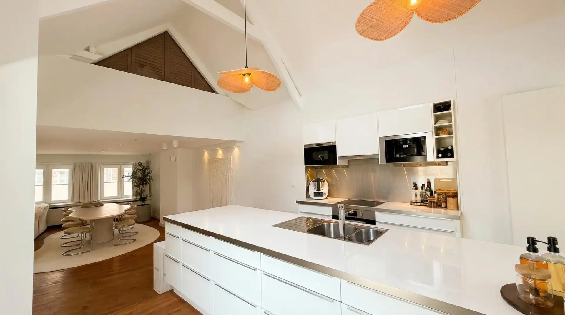 Exclusief en ruim wonen in het historische centrum van Brugge. foto 3