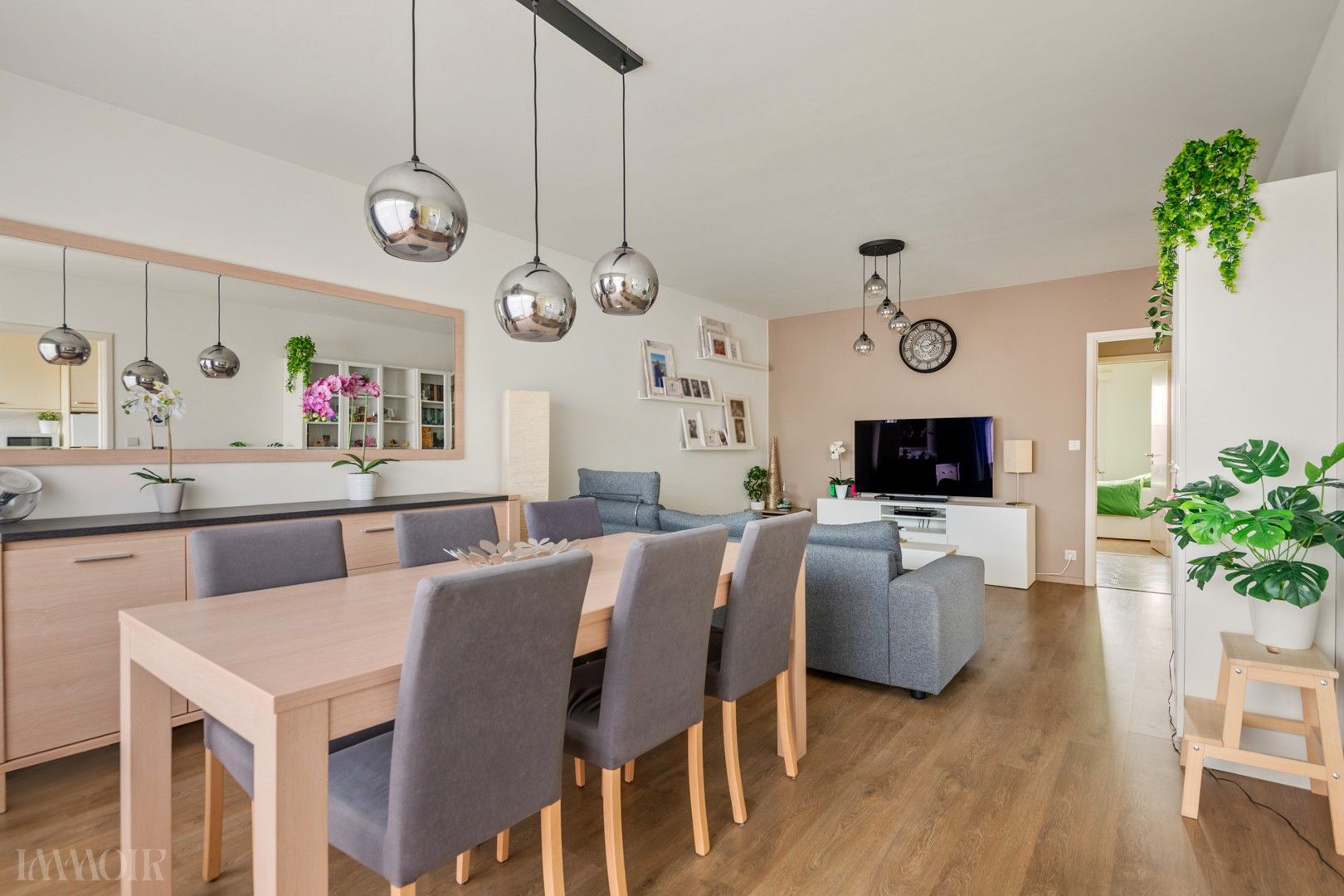 Instapklaar appartement met tuin en garage in Kapellen. foto 5