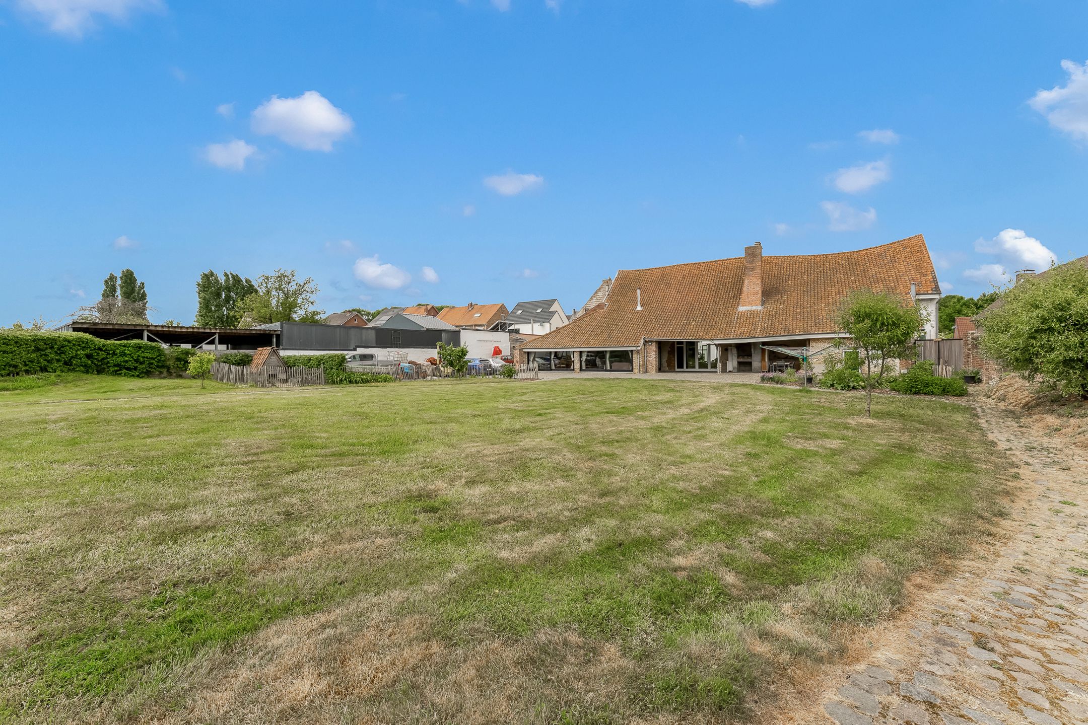 Vierkantshoeve met 3 woningen te Valmeer foto 41