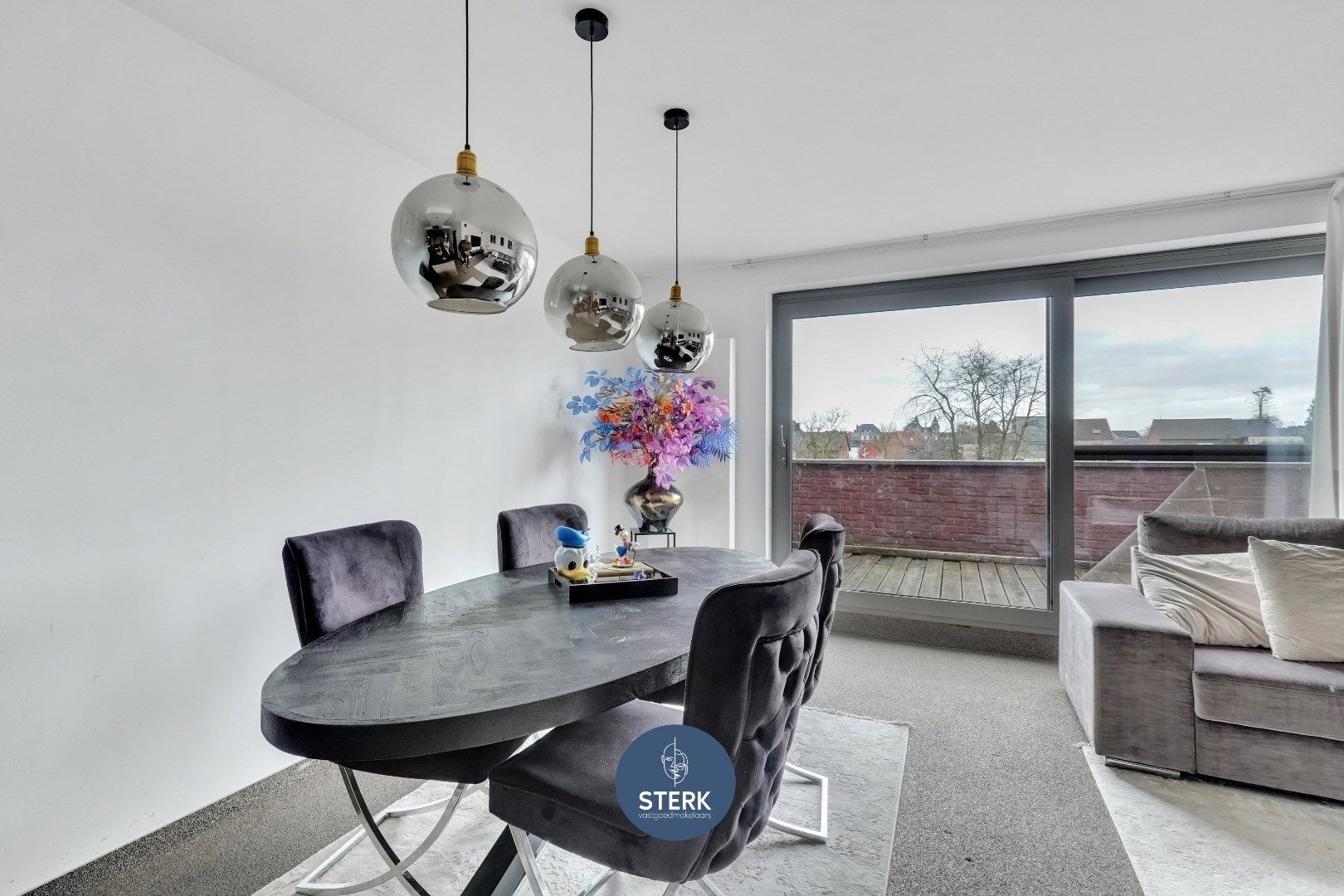 INSTAPKLAAR DUPLEX-APPARTEMENT MET ZOLDER TE MAASMECHELEN !  foto 3