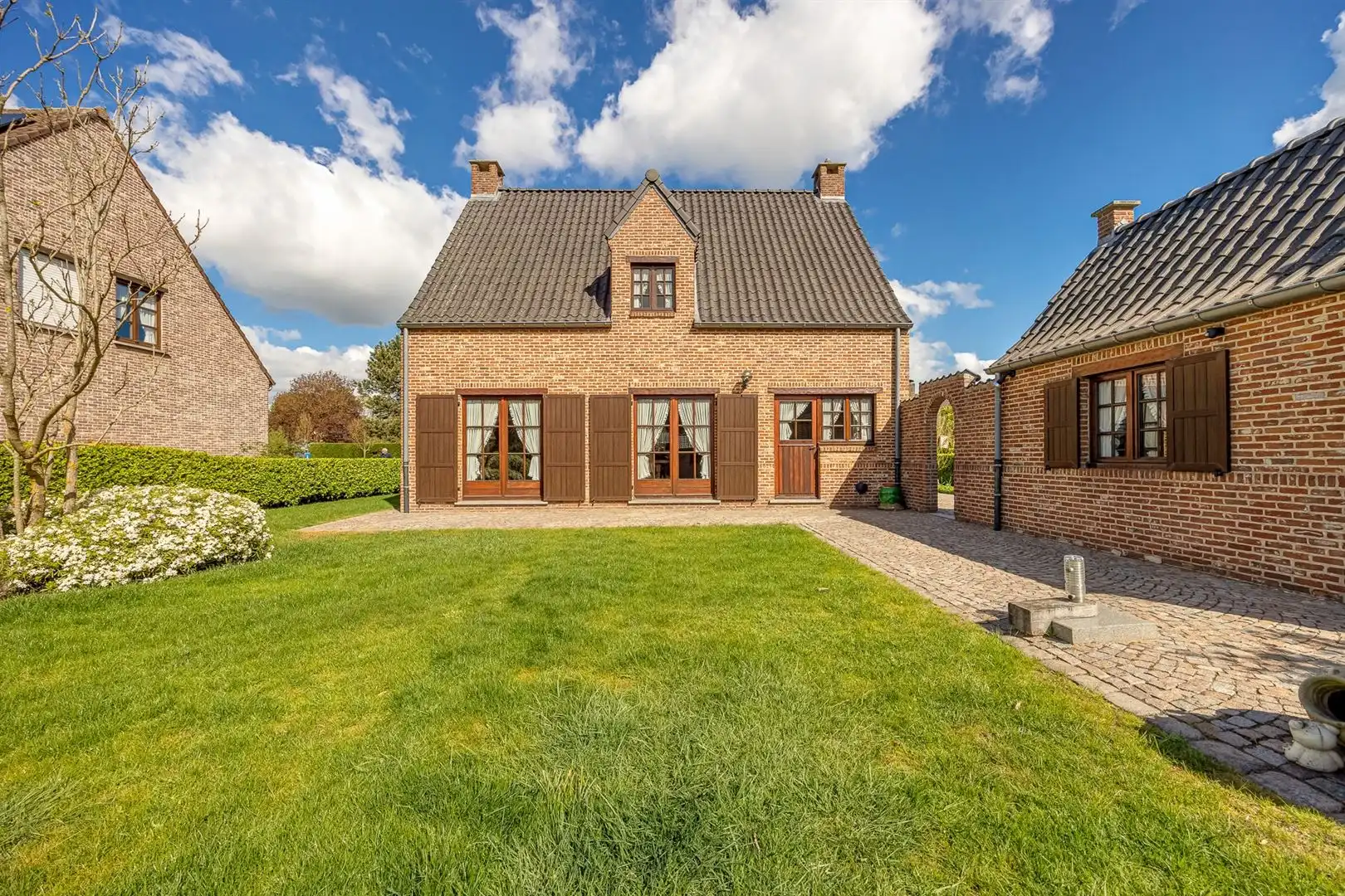 Wonen met zicht op weiland in rustige doodlopende straat foto 25